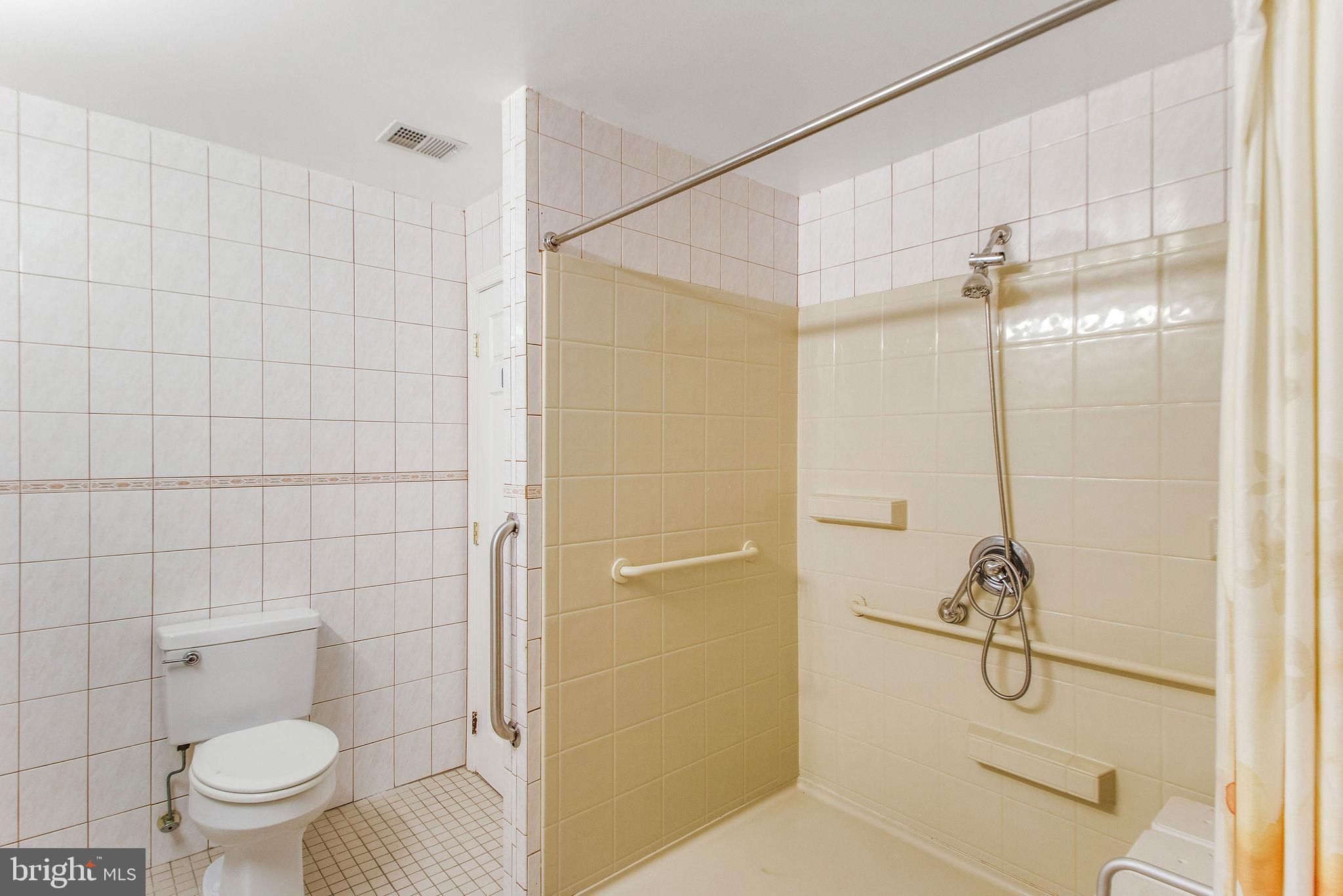 MEADOWOOD - Residential