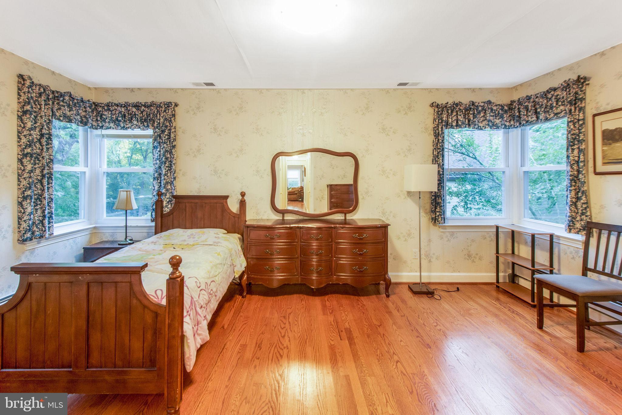 MEADOWOOD - Residential