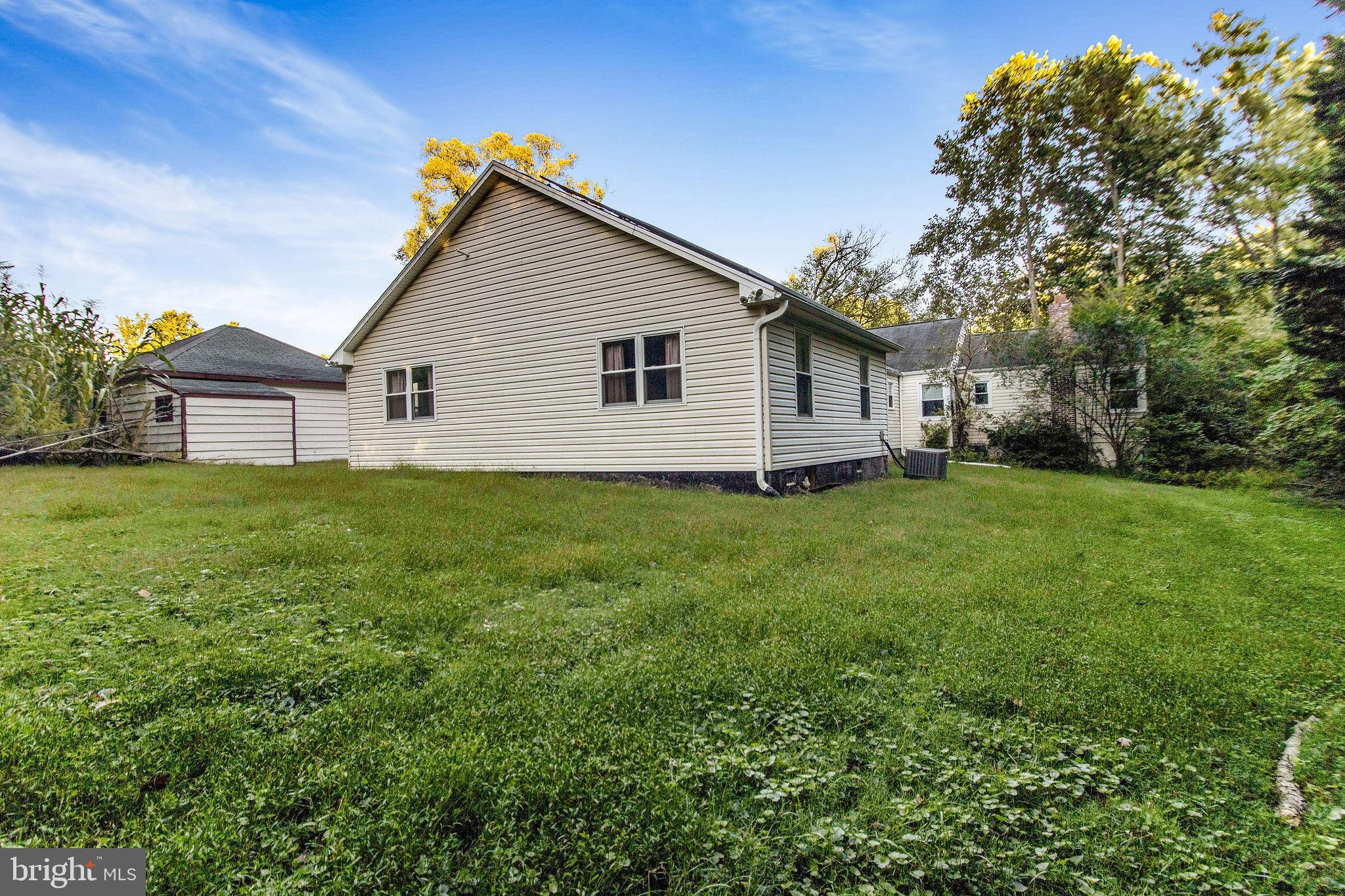 MEADOWOOD - Residential