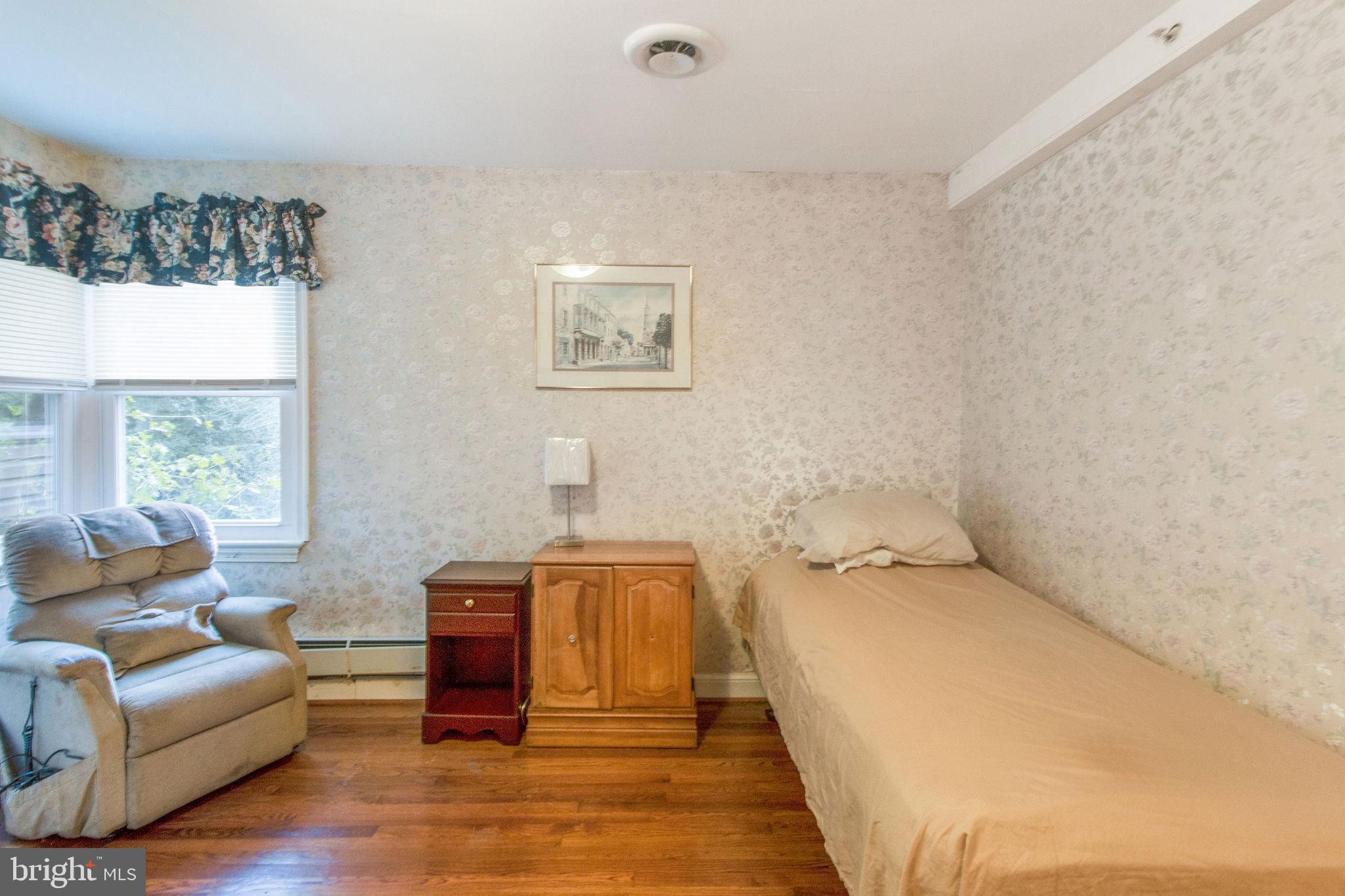 MEADOWOOD - Residential