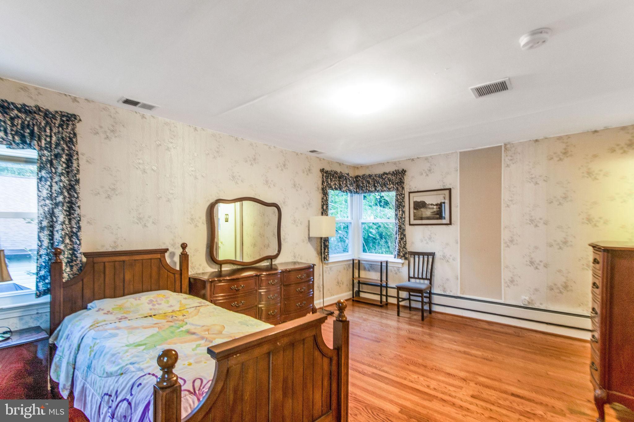 MEADOWOOD - Residential