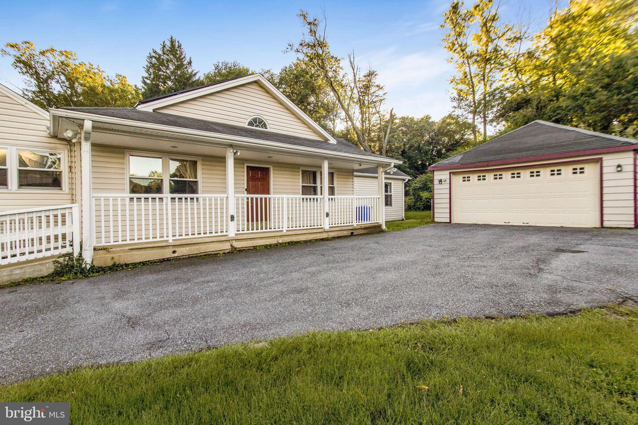 MEADOWOOD - Residential