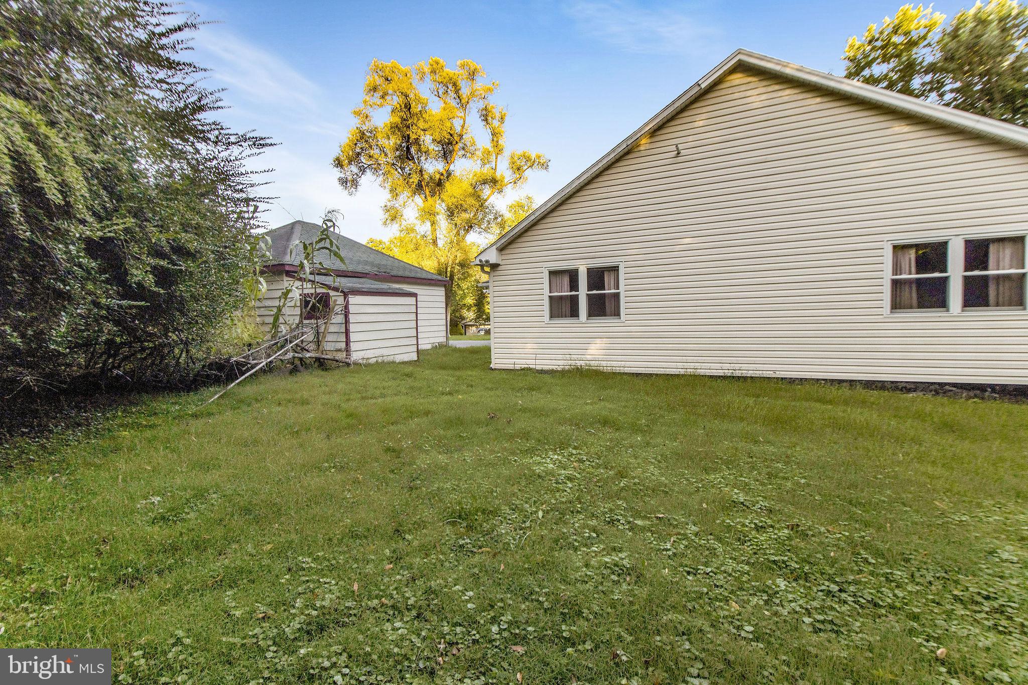 MEADOWOOD - Residential