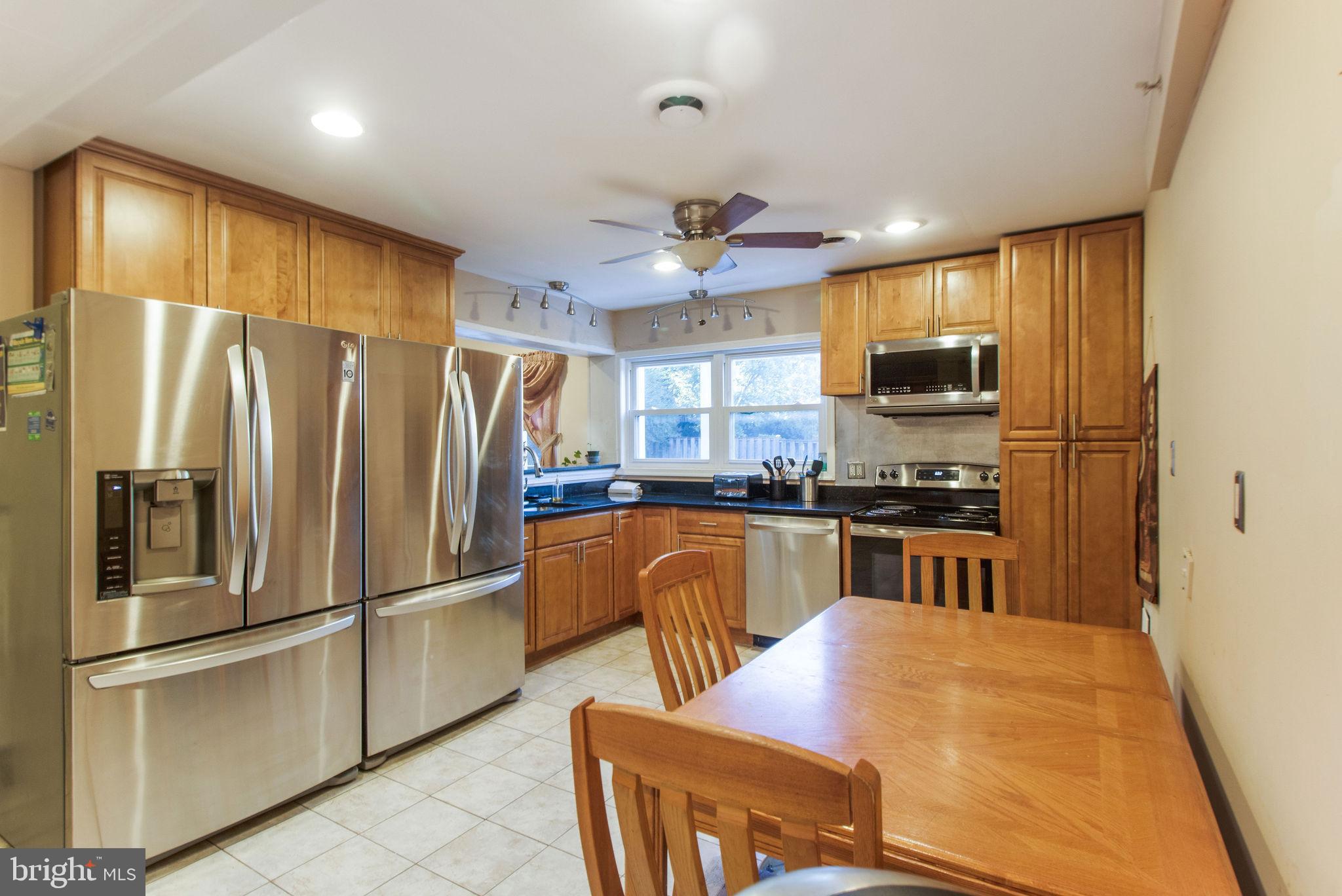 MEADOWOOD - Residential