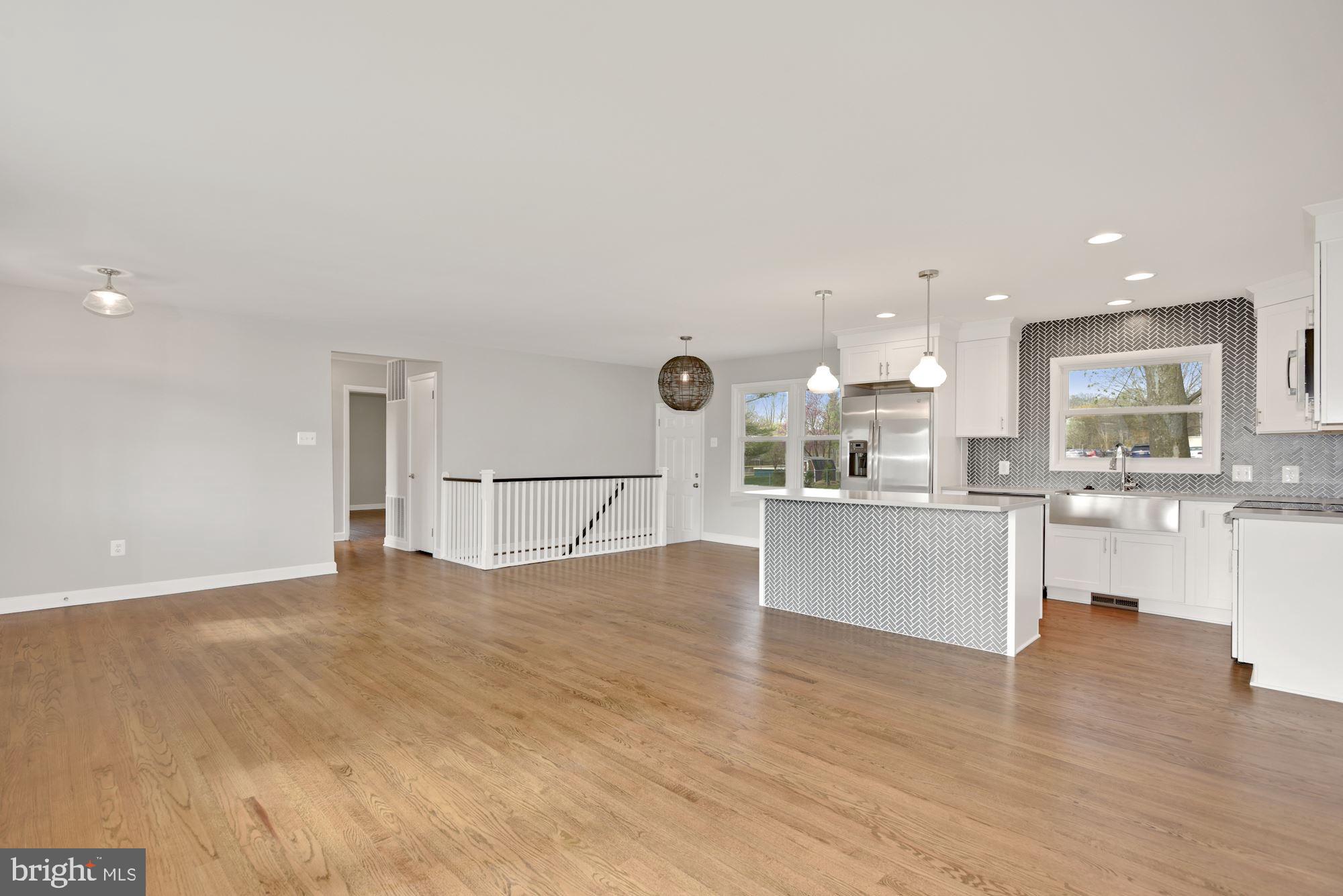 HILLWOOD ESTATES - Residential