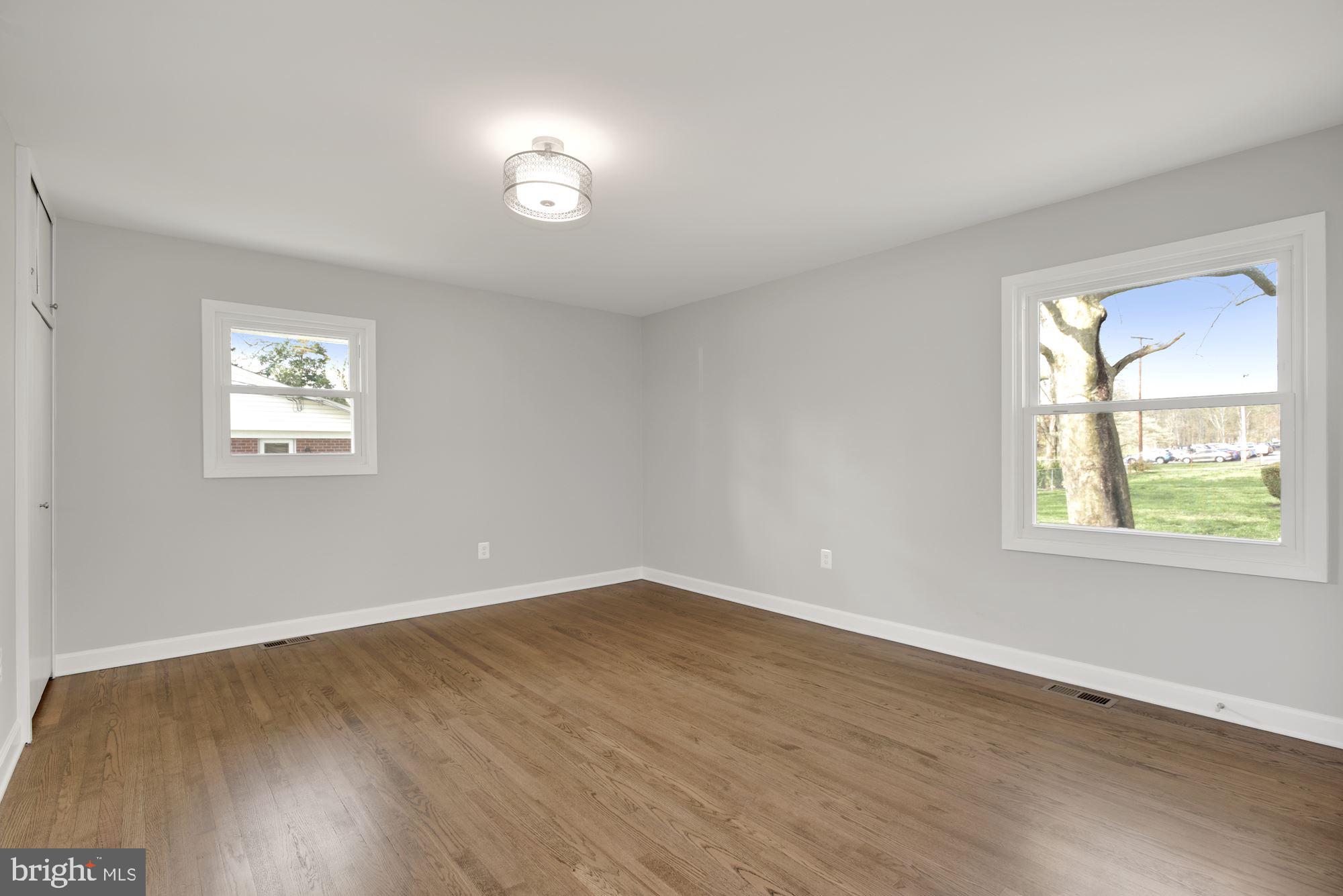 HILLWOOD ESTATES - Residential