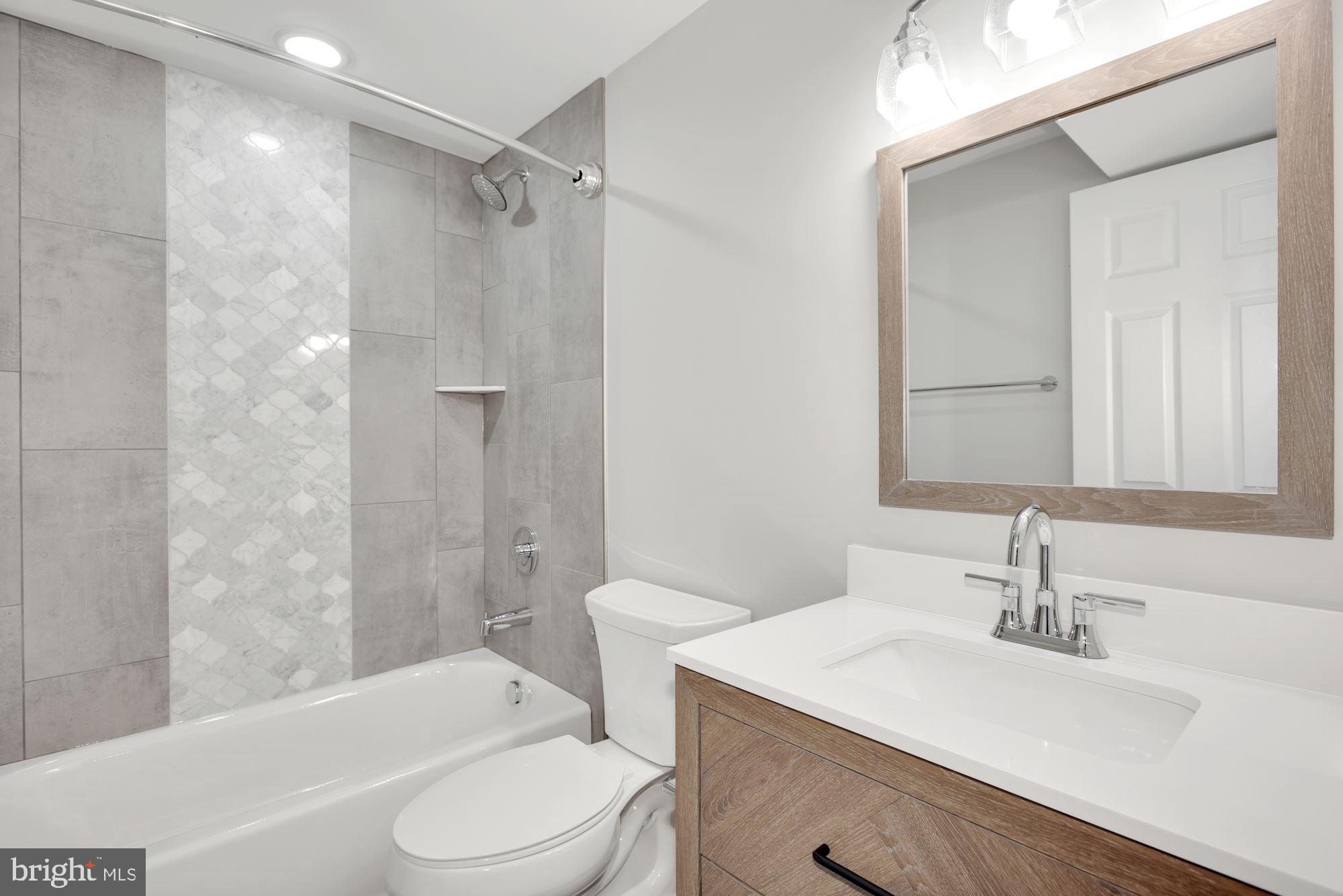 HILLWOOD ESTATES - Residential