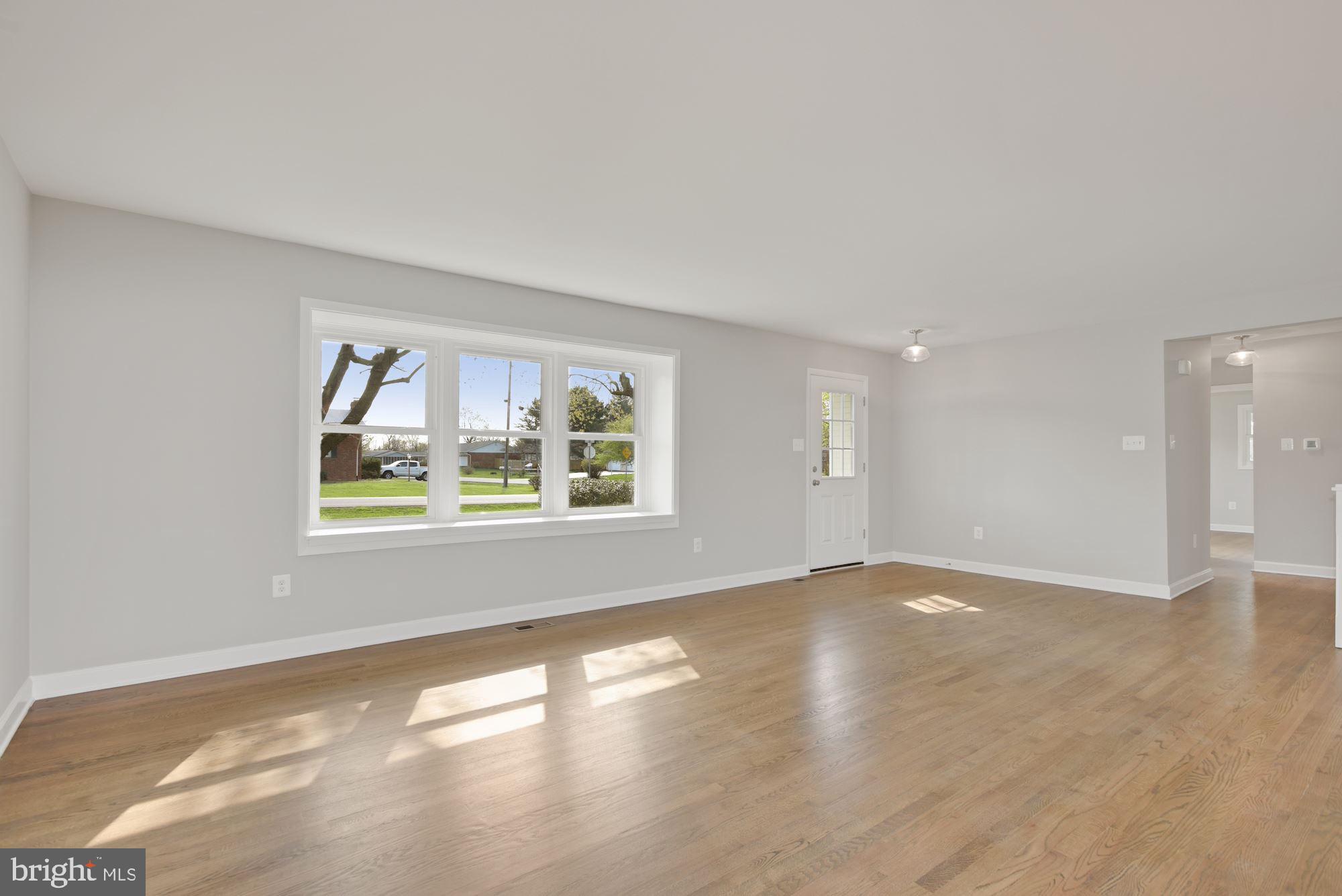 HILLWOOD ESTATES - Residential