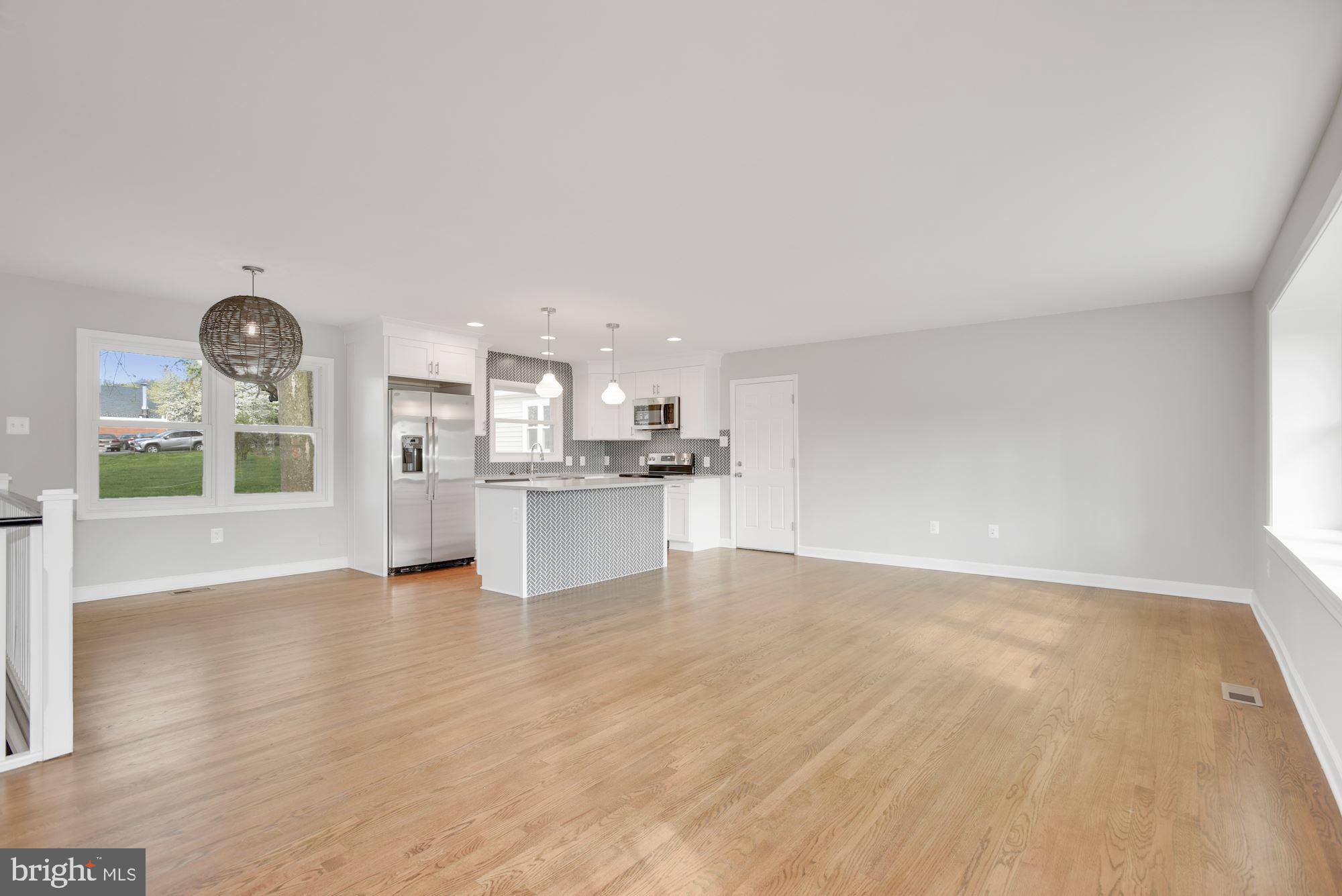 HILLWOOD ESTATES - Residential