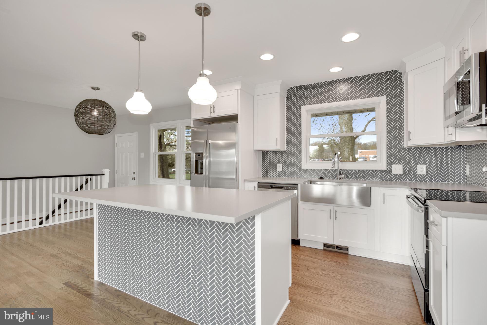 HILLWOOD ESTATES - Residential