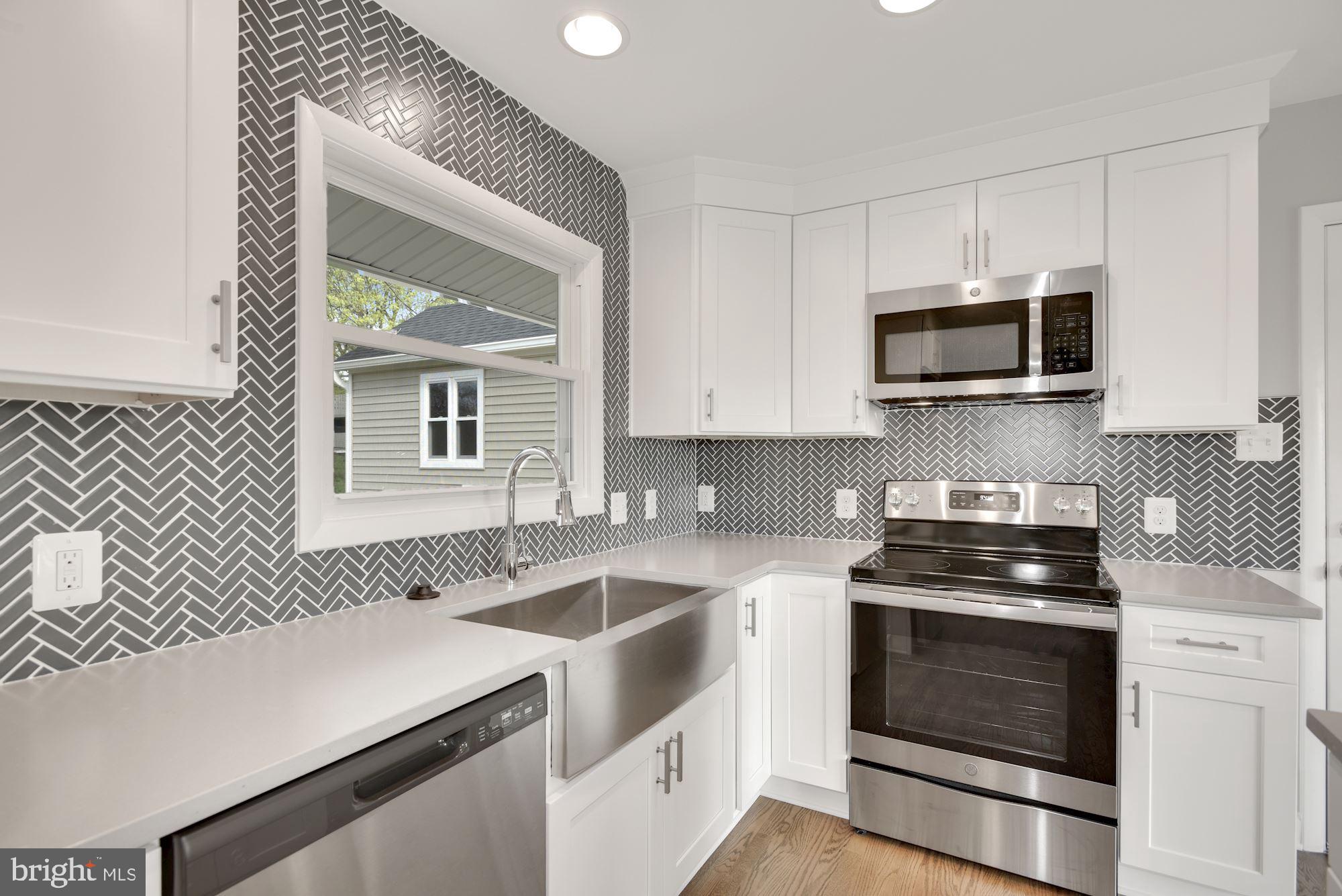 HILLWOOD ESTATES - Residential