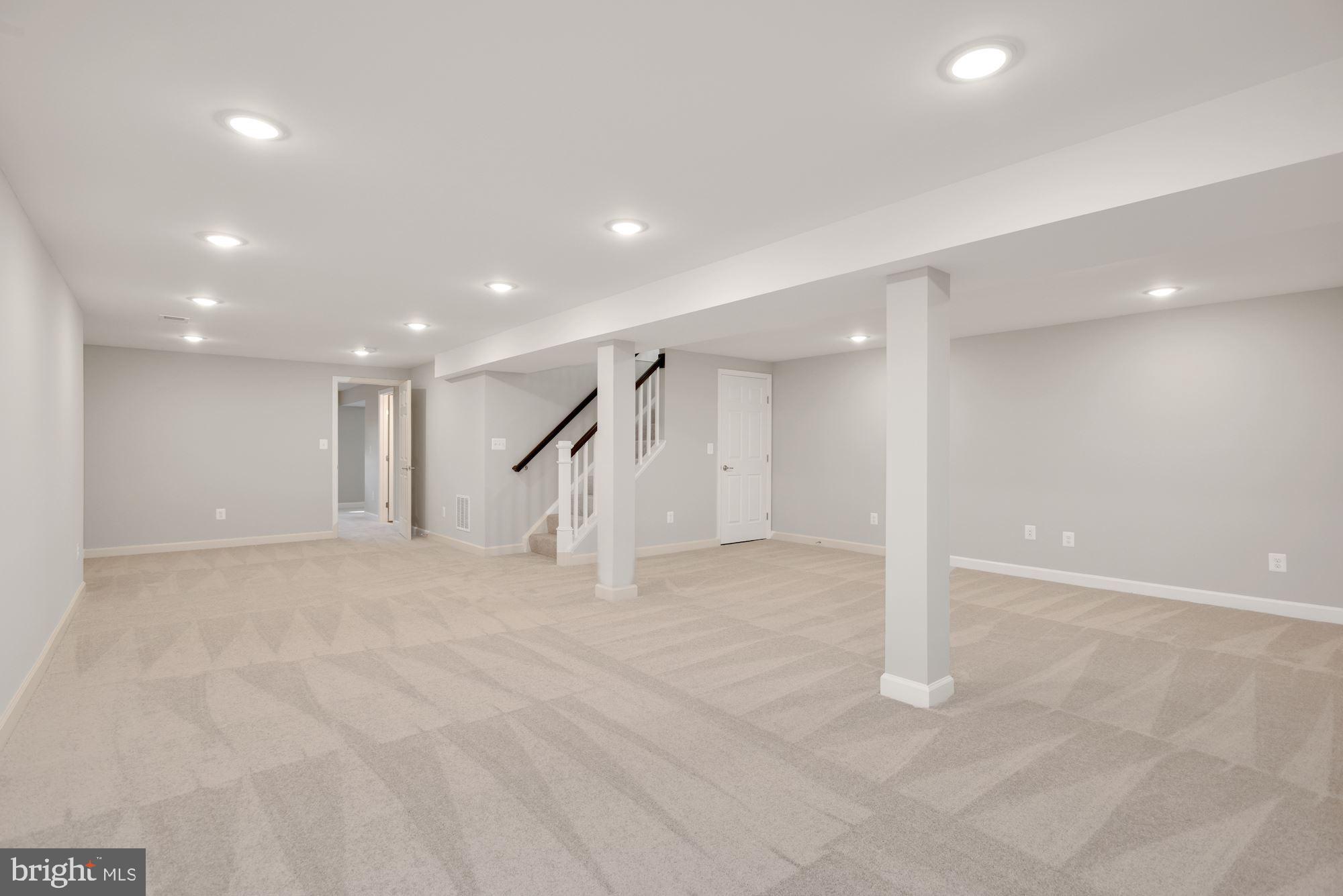 HILLWOOD ESTATES - Residential