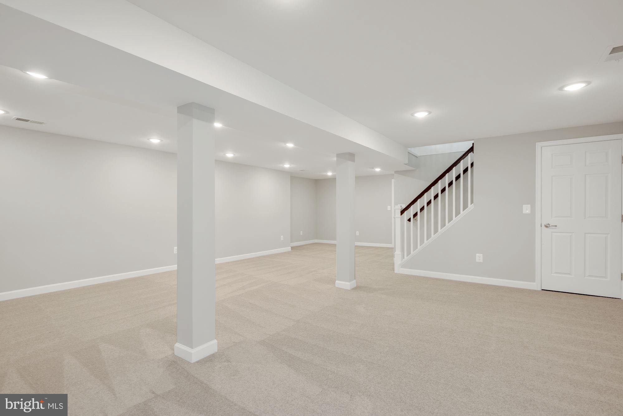 HILLWOOD ESTATES - Residential