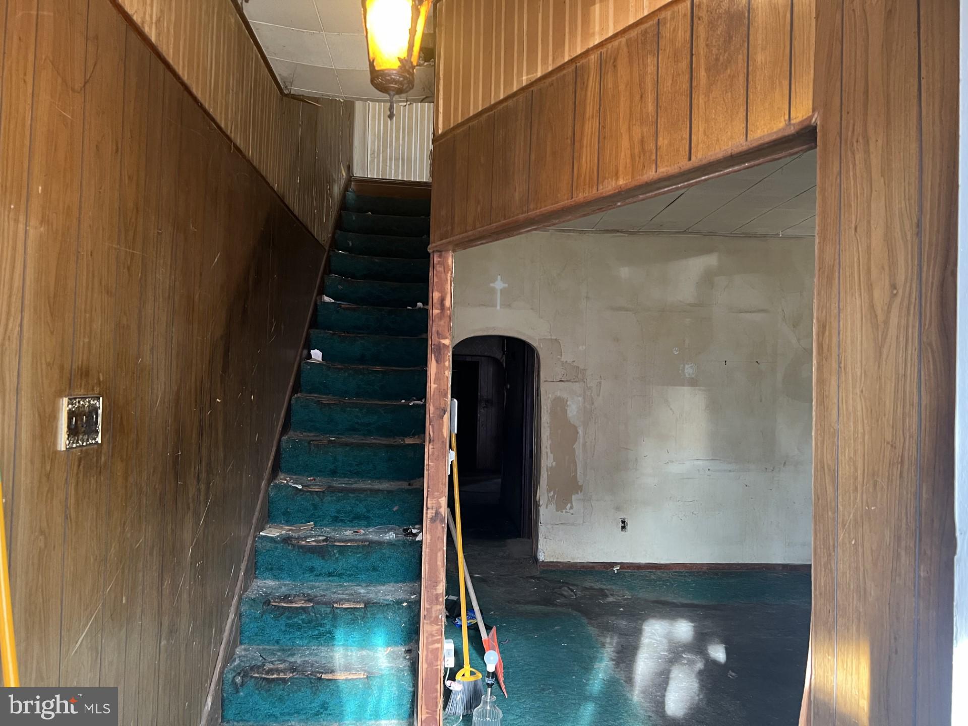 FRANKFORD - Residential