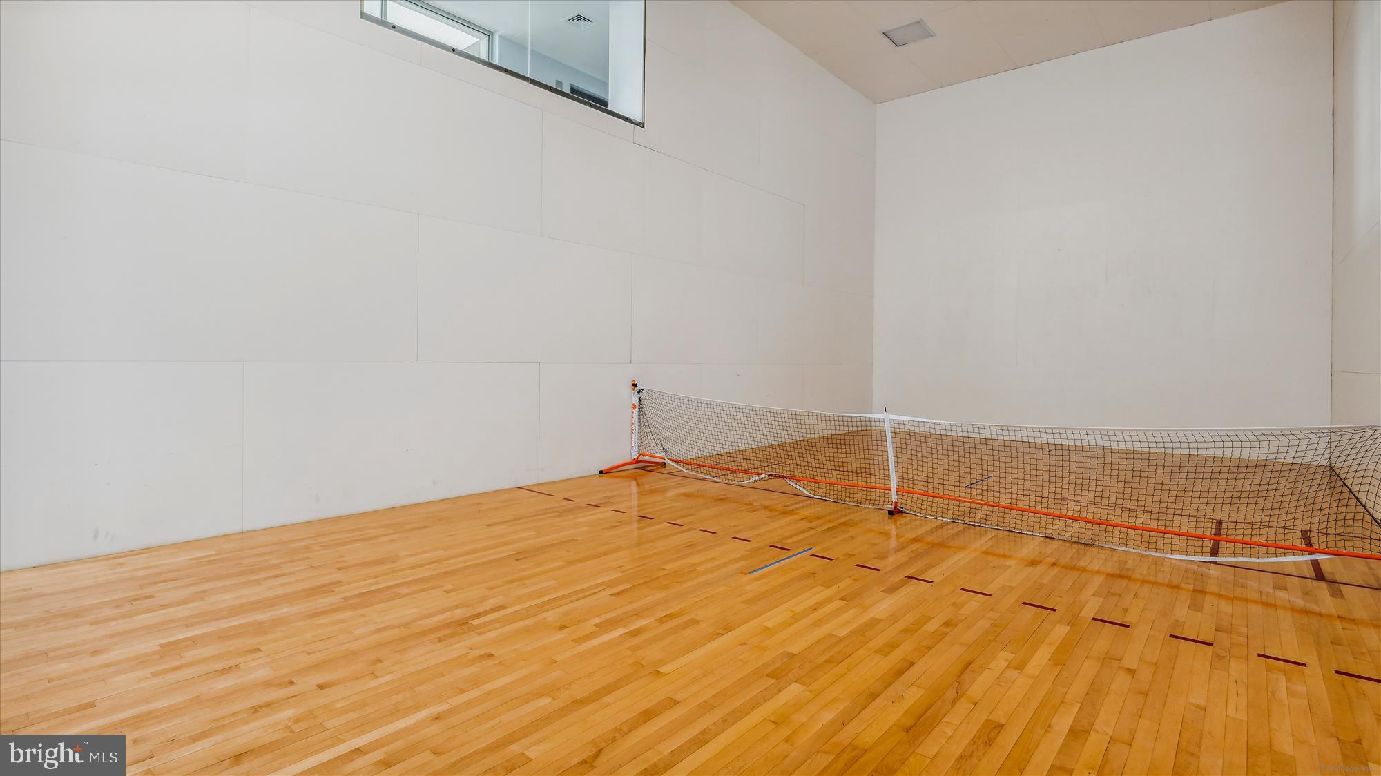 THE WISCONSIN - Residential Lease