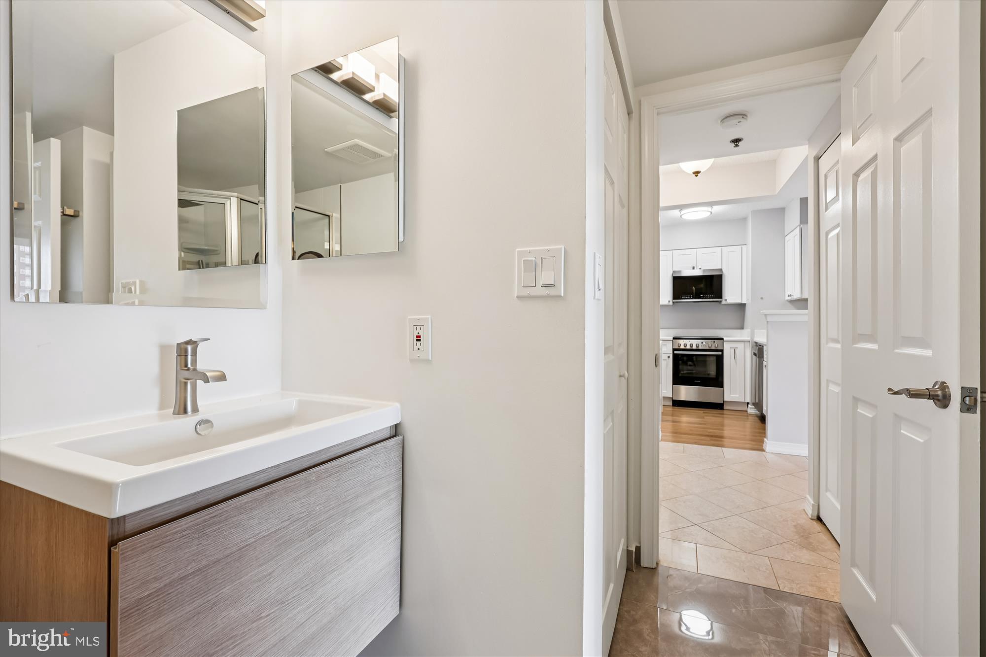 THE WISCONSIN - Residential Lease