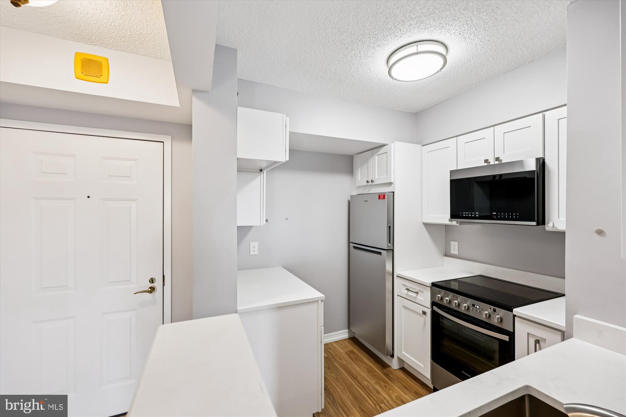 THE WISCONSIN - Residential Lease