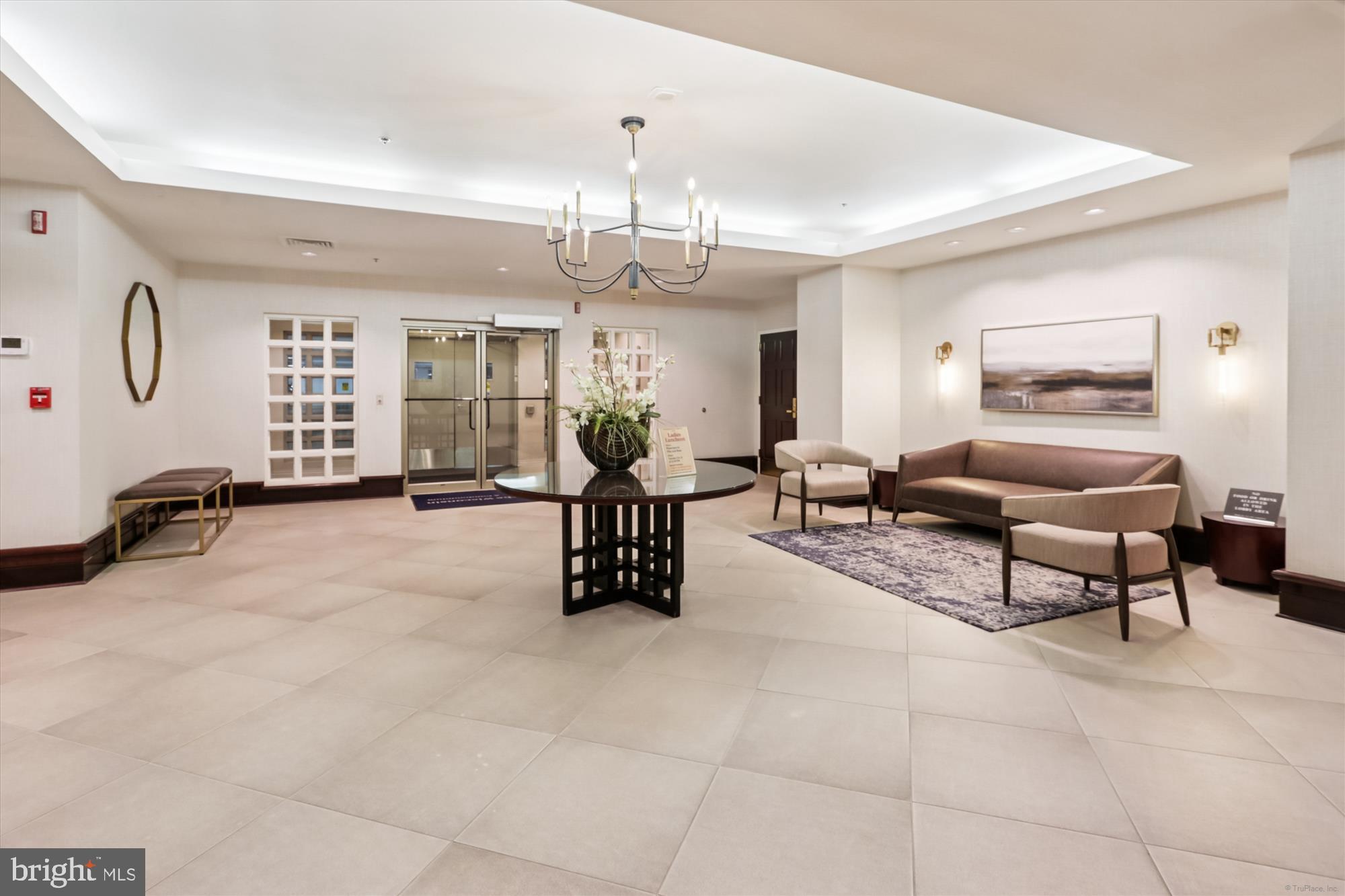 THE WISCONSIN - Residential Lease