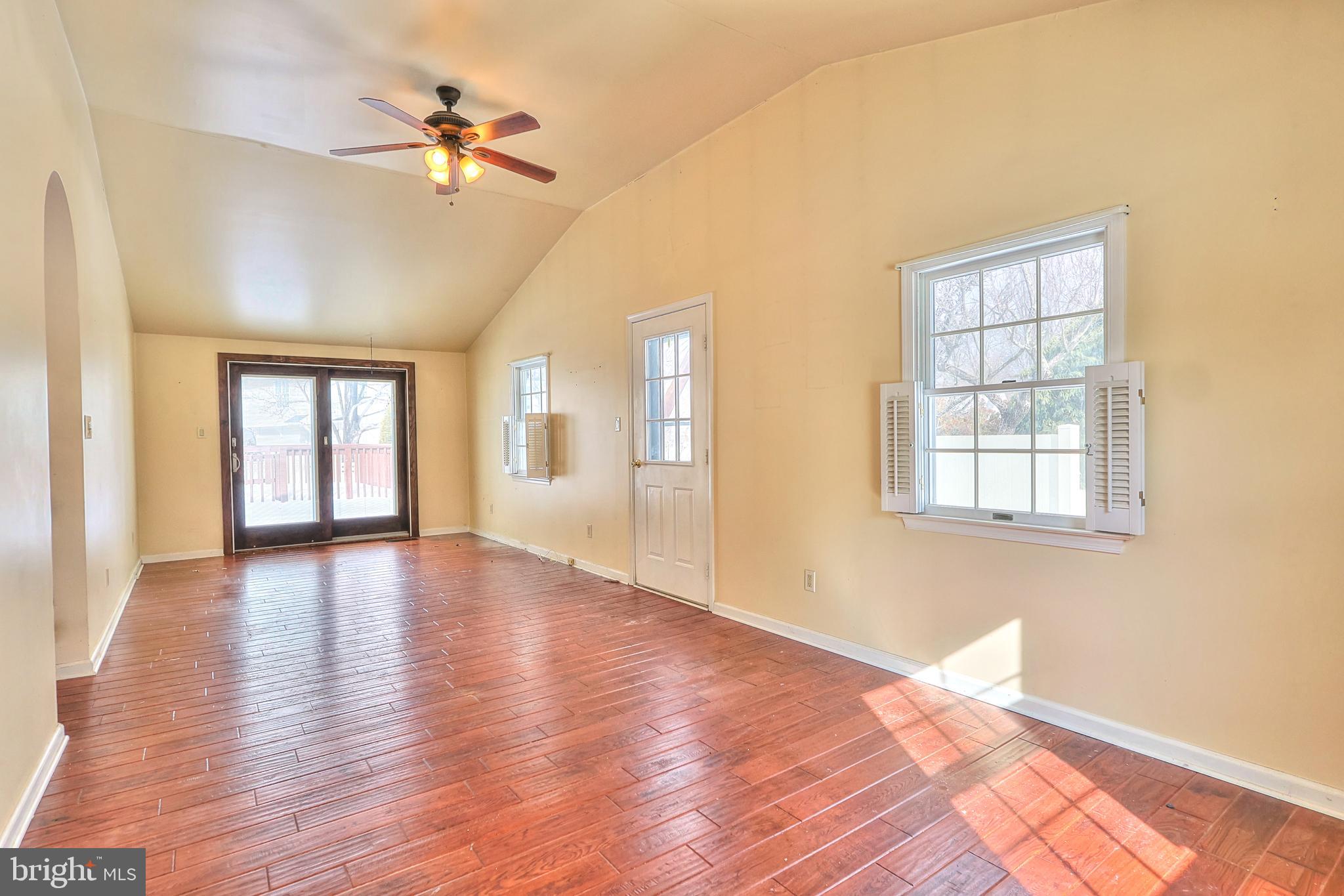 DOYLESTOWN BORO - Residential