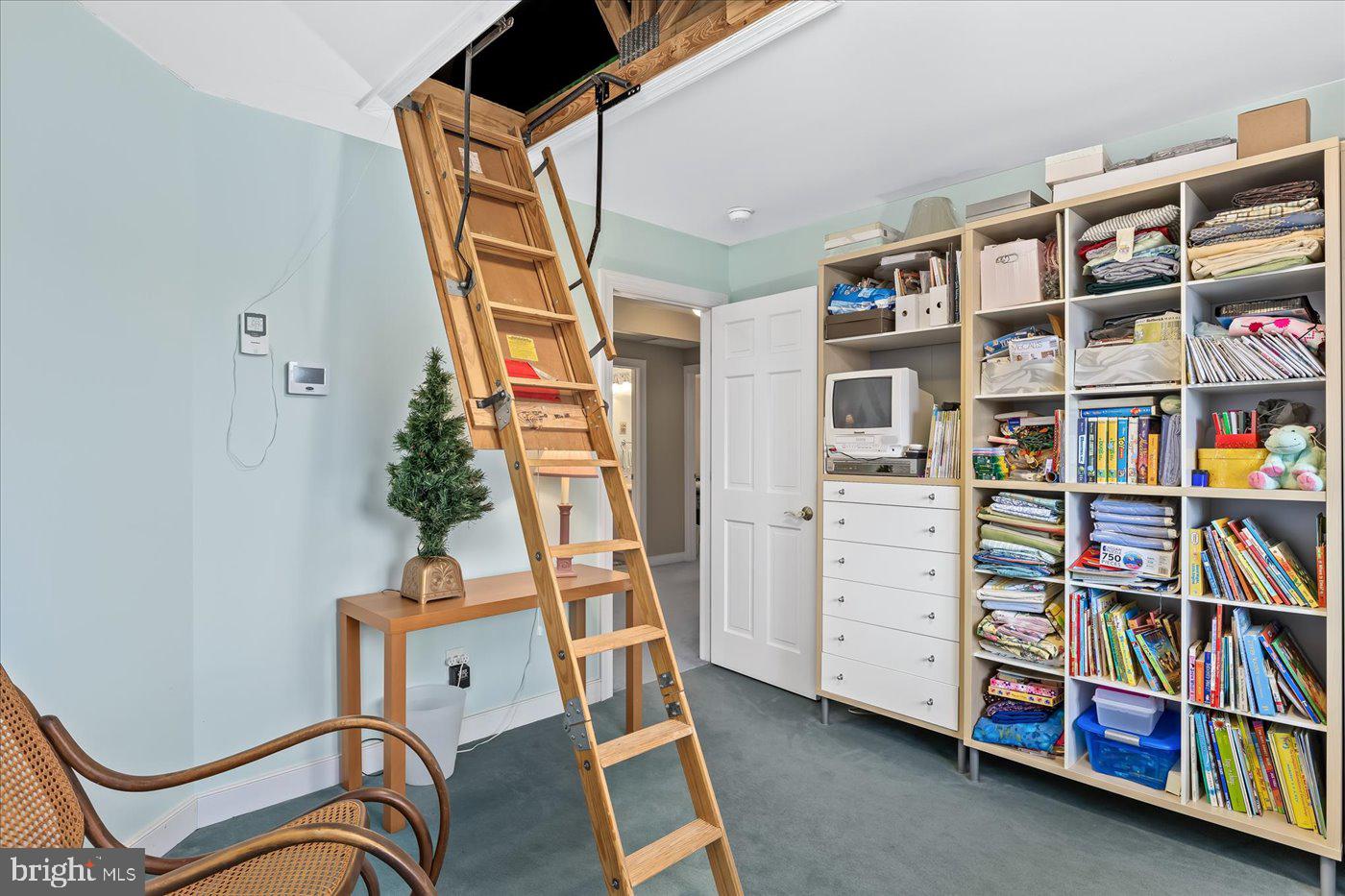 COLLEGE TERRACE - Residential