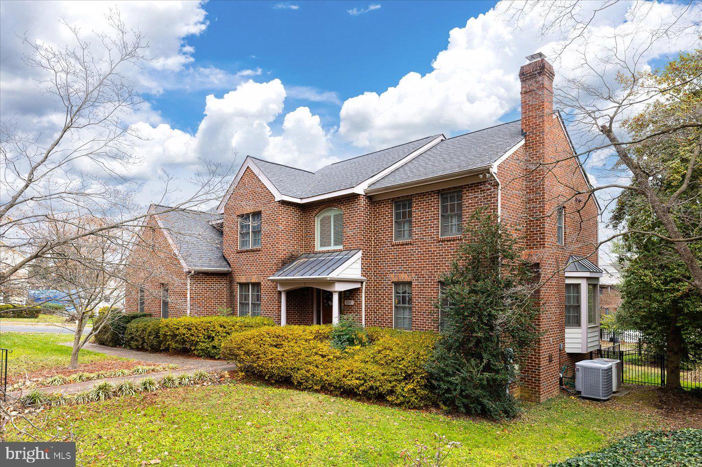 COLLEGE TERRACE - Residential