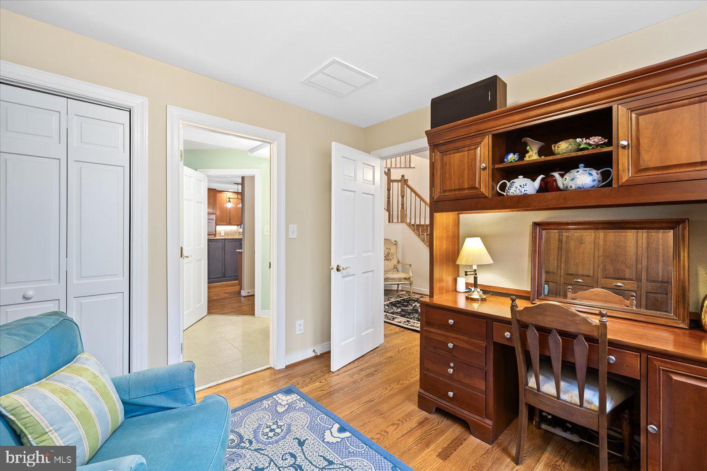 COLLEGE TERRACE - Residential