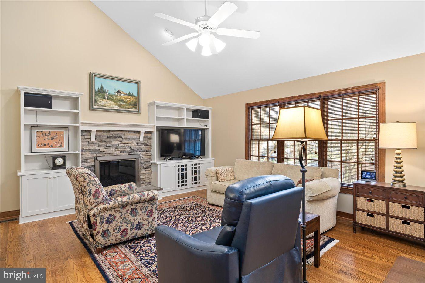 COLLEGE TERRACE - Residential