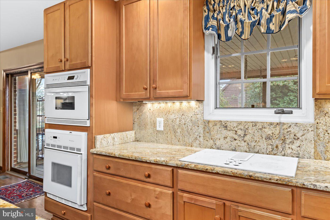 COLLEGE TERRACE - Residential