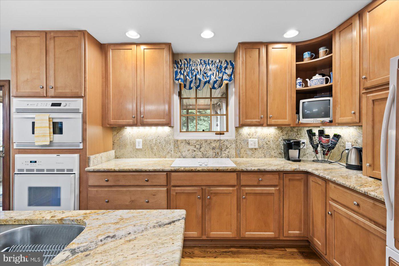 COLLEGE TERRACE - Residential