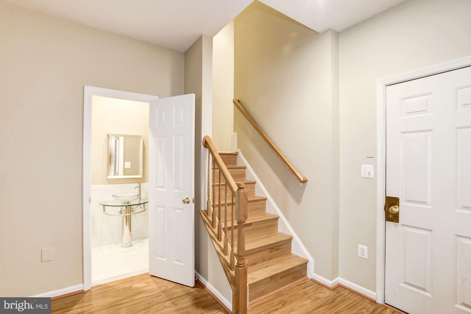 KINGSTOWNE - Residential