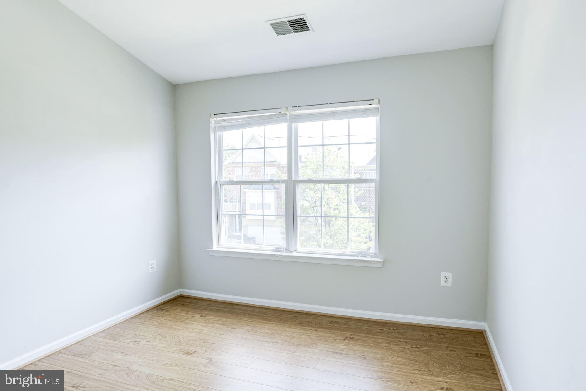 KINGSTOWNE - Residential