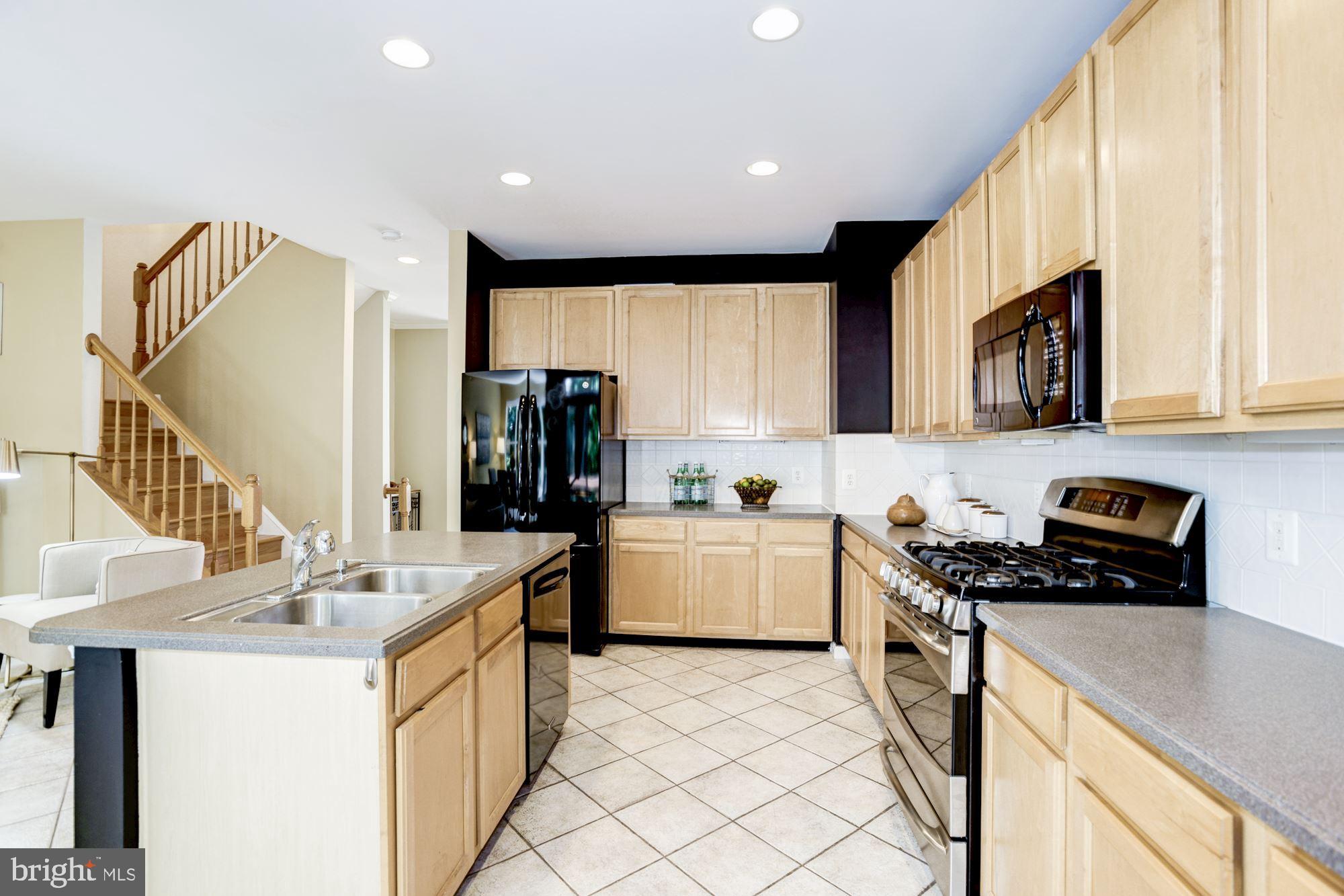 KINGSTOWNE - Residential