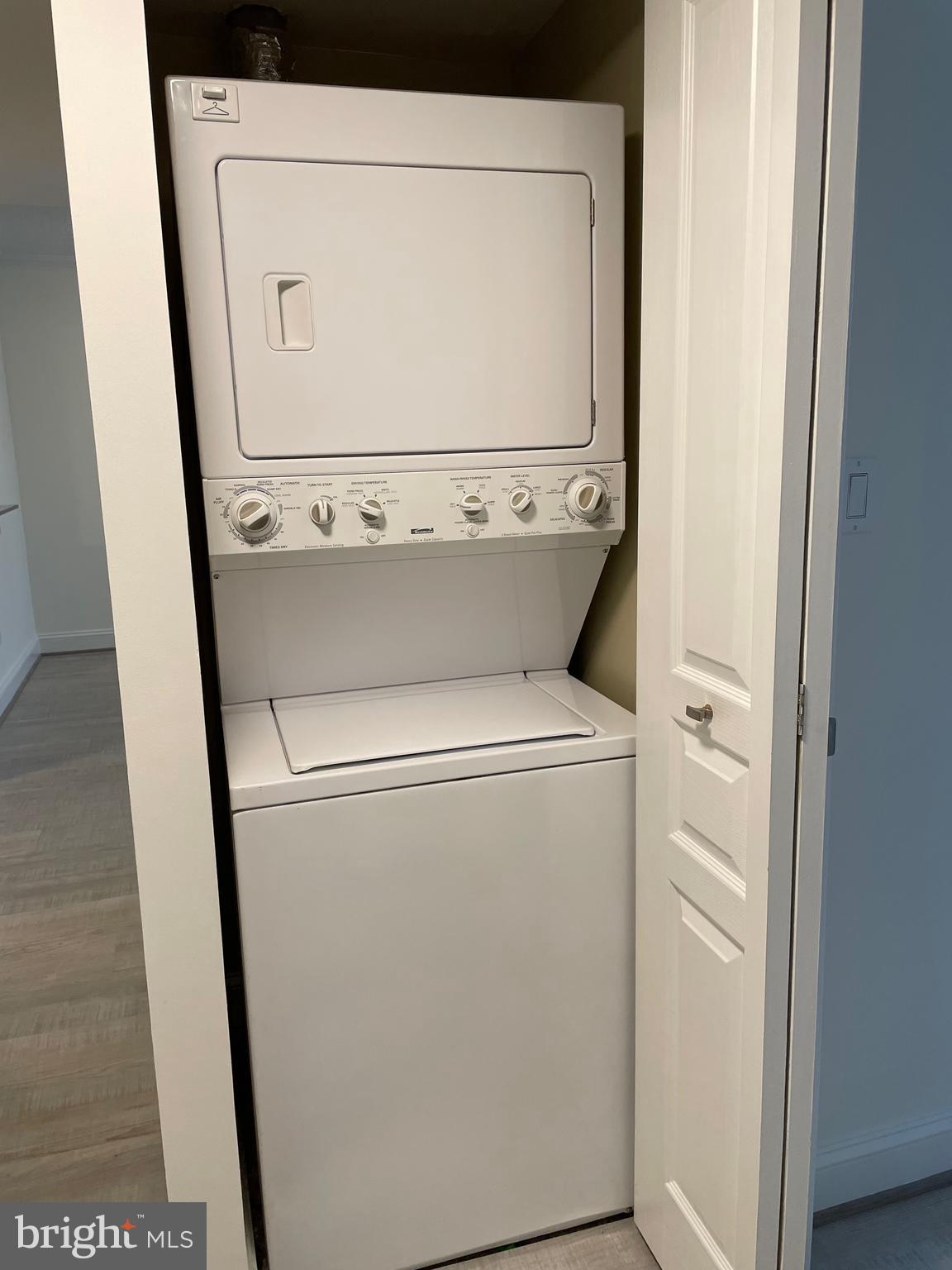 DOWNTOWN BETHESDA - Residential