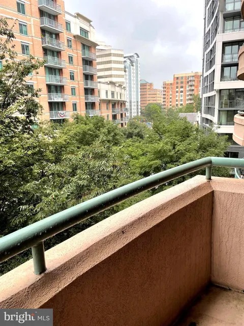 4808 Moorland Lane Unit 409, Bethesda, MD 20814 - #: MDMC2225438