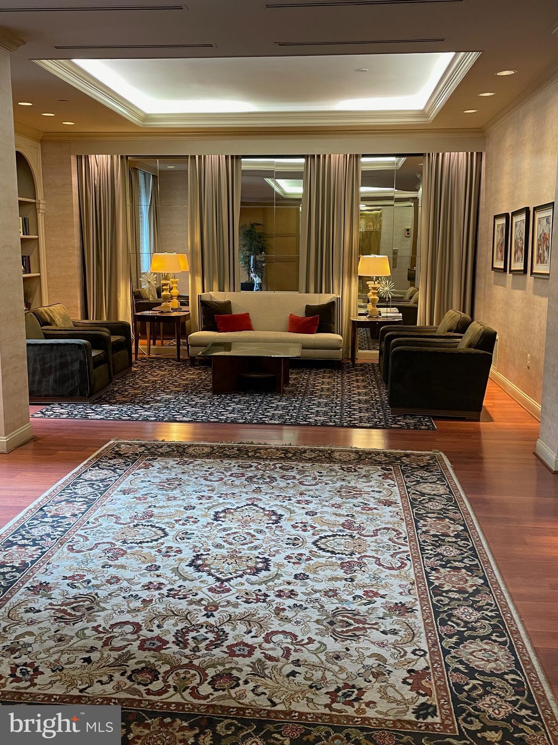 DOWNTOWN BETHESDA - Residential