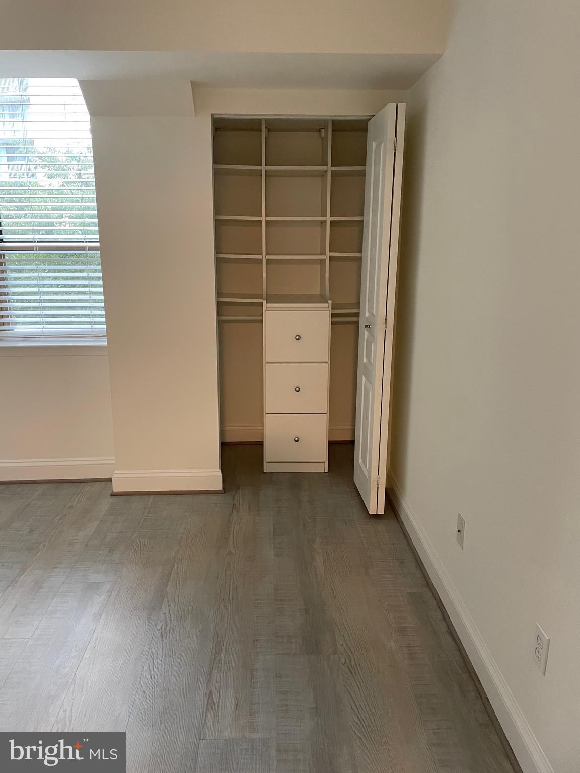 DOWNTOWN BETHESDA - Residential