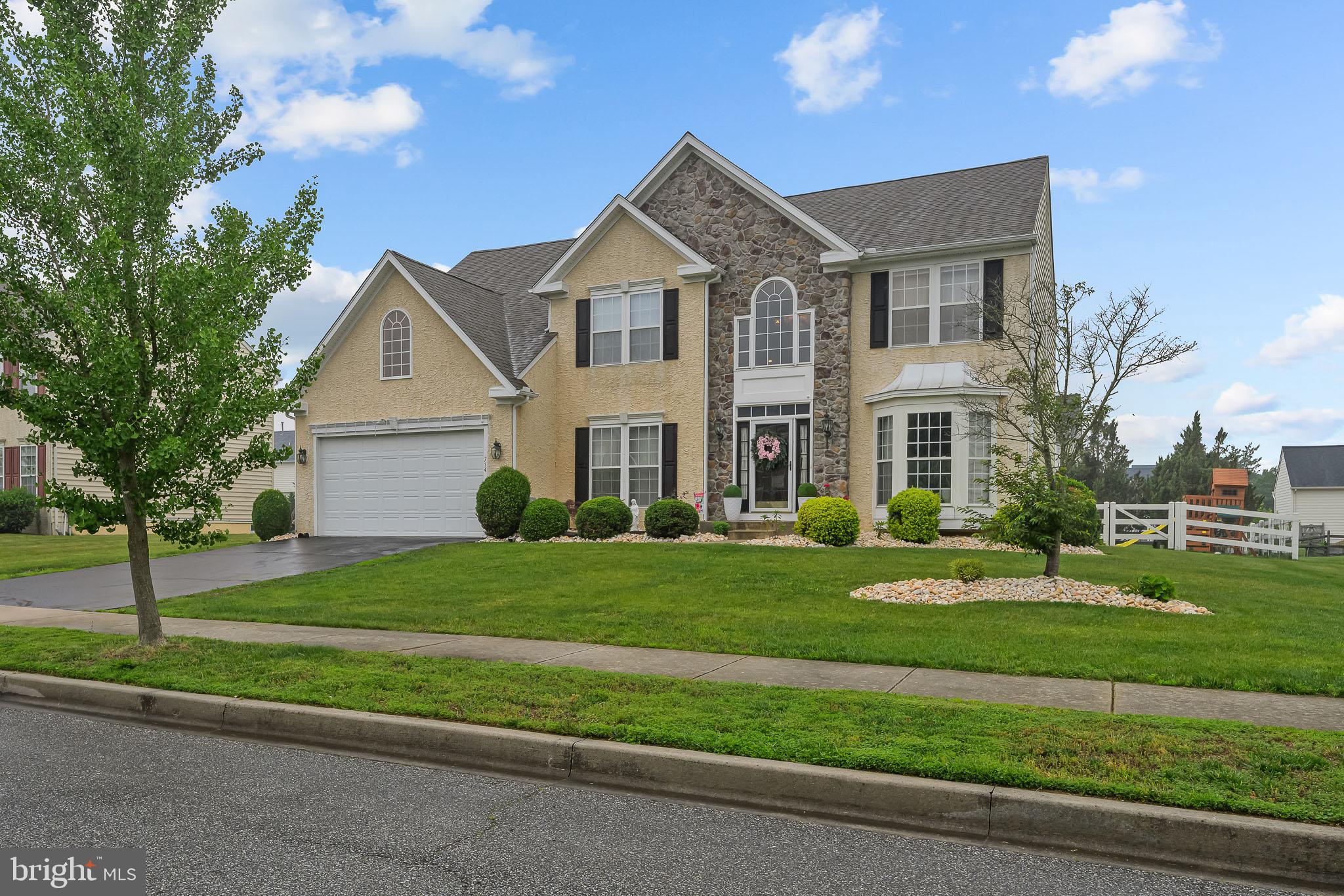 734 WOOD DUCK COURT