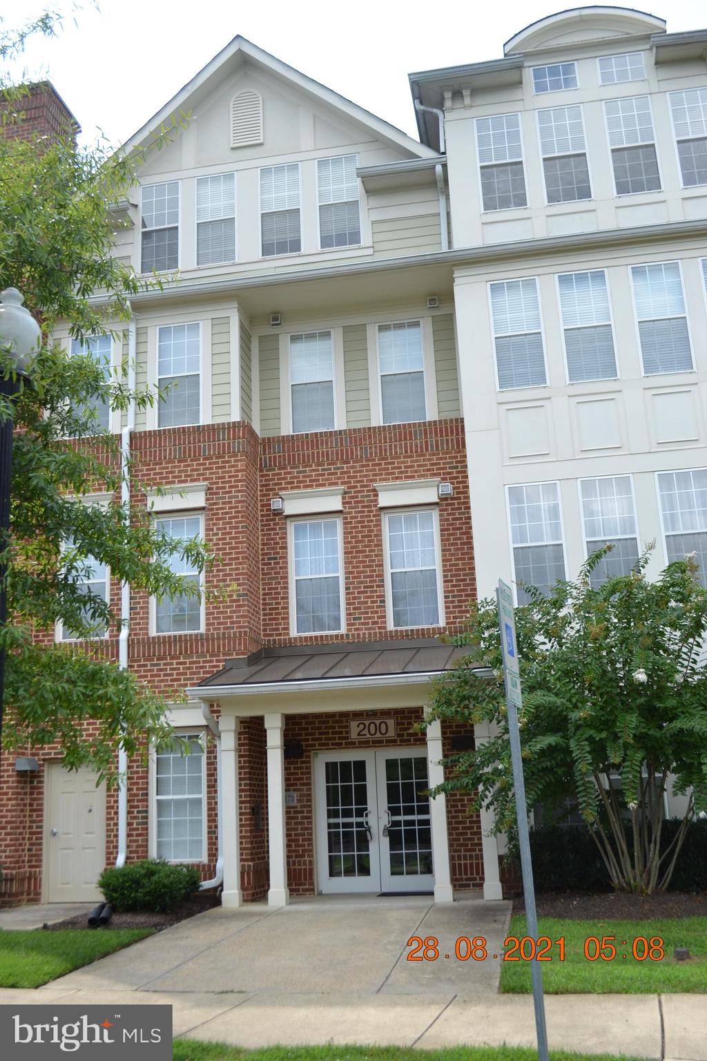 EDELEN STATION CONDOMINIUMS - Residential