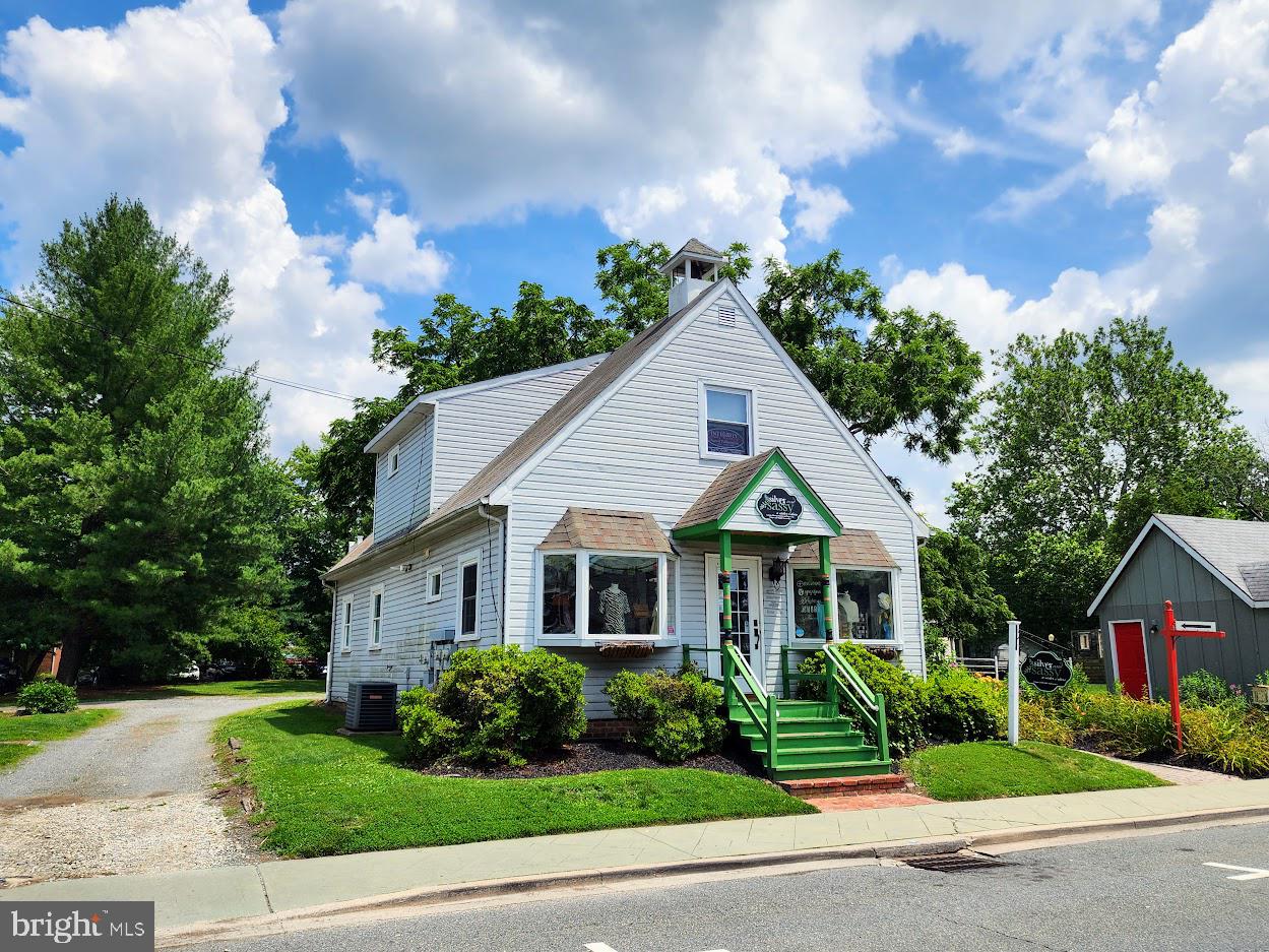 NORTH EAST - Residential Lease