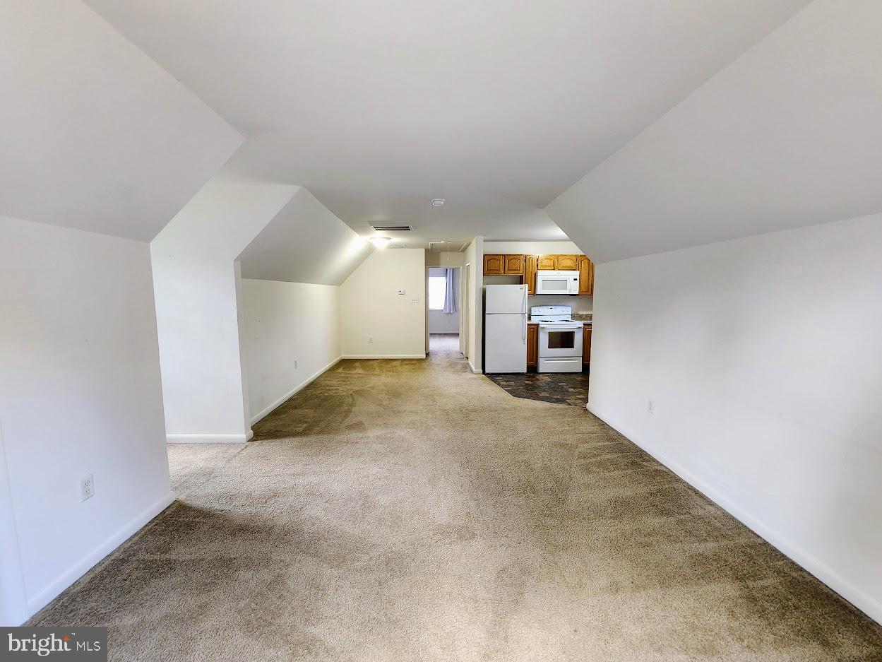 NORTH EAST - Residential Lease