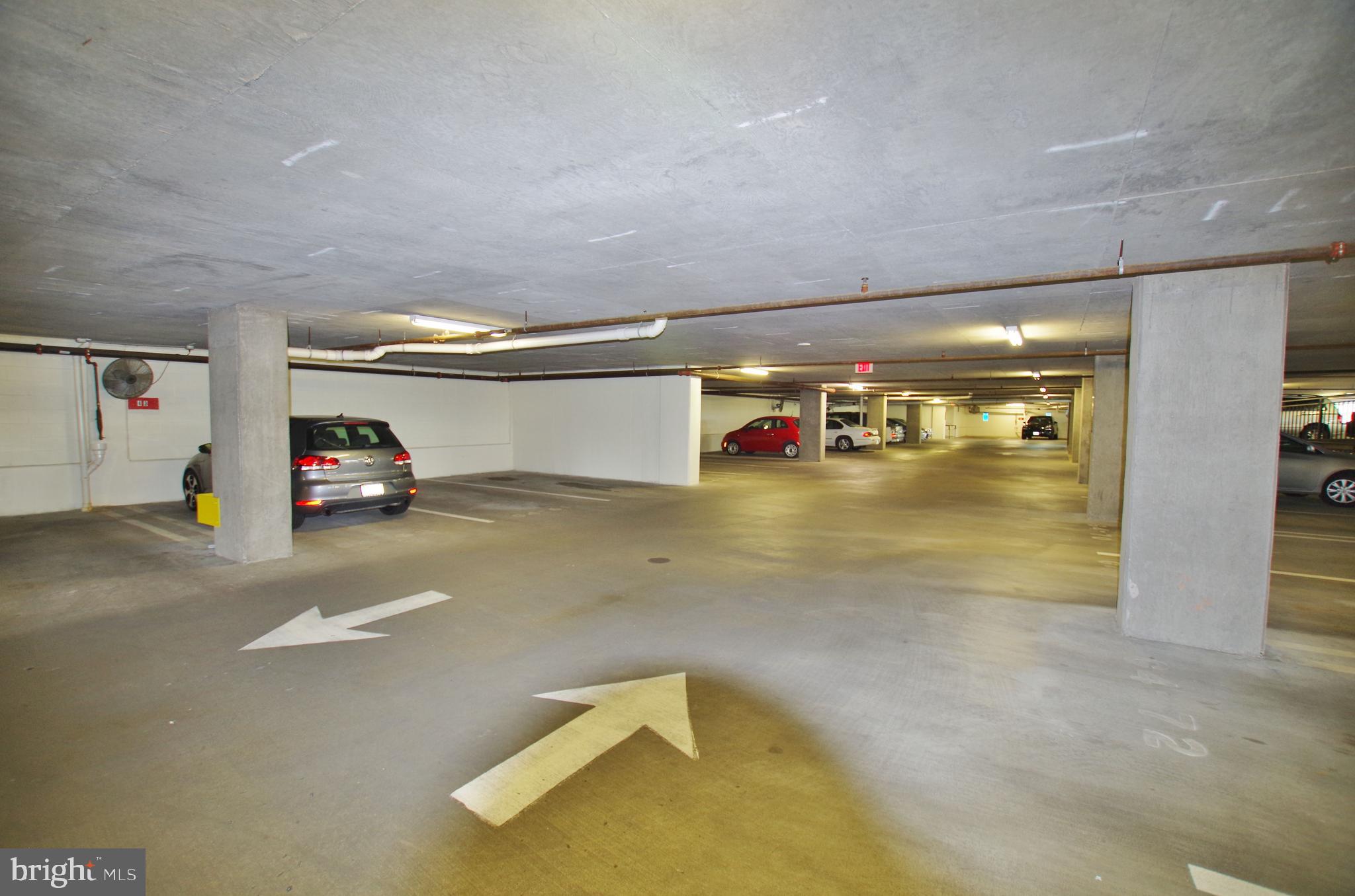 MIDTOWN ALEXANDRIA STATION CONDOMINIUM - Residential Lease