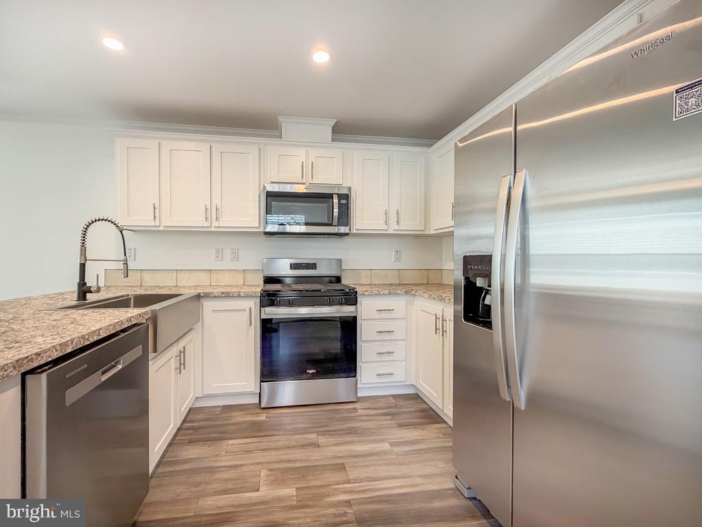 PENNWOOD CROSSING - Residential