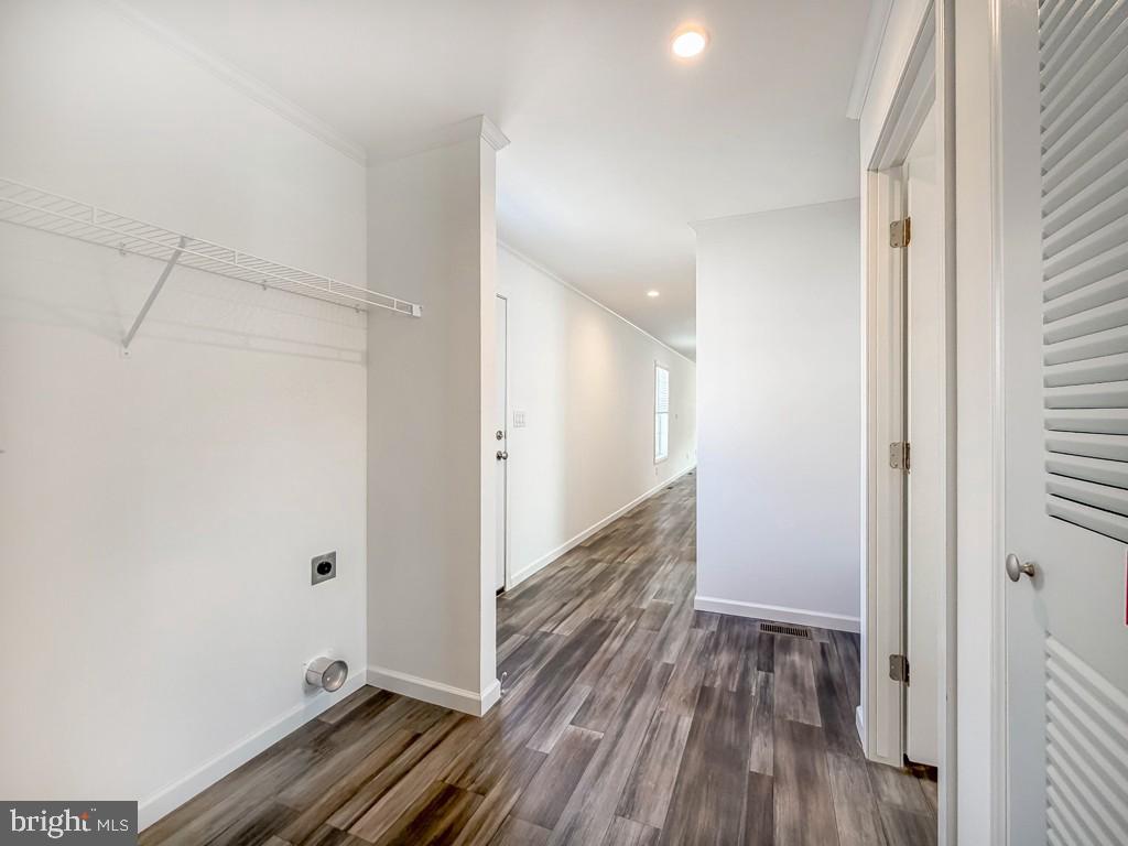 PENNWOOD CROSSING - Residential