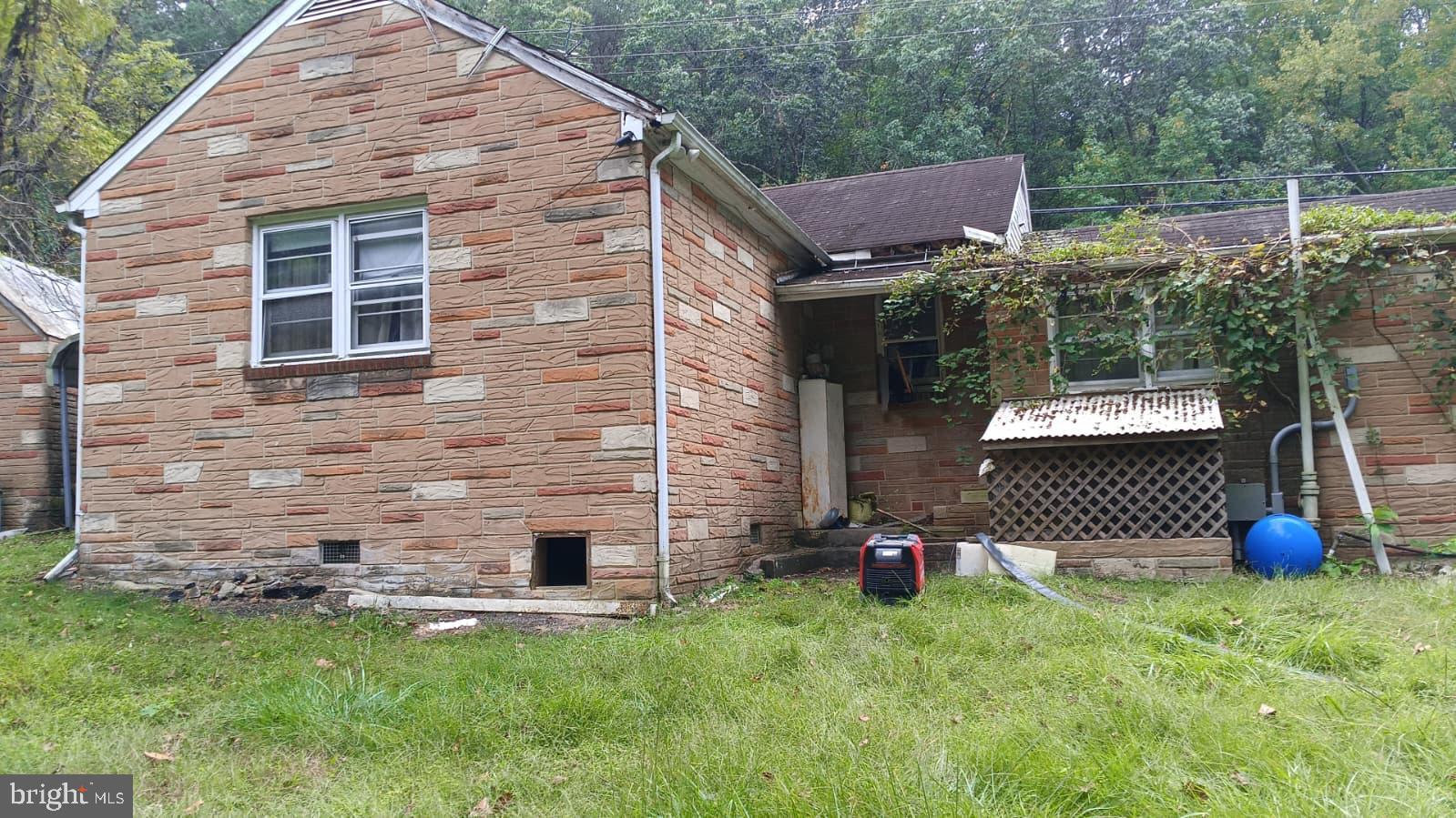 MASON SPRINGS - Residential