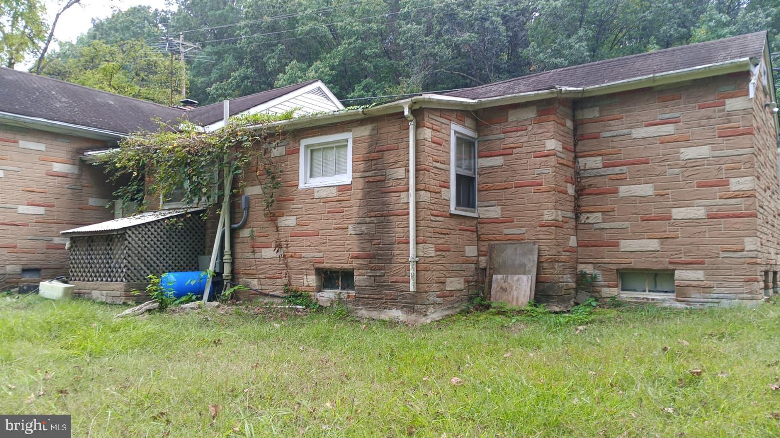 MASON SPRINGS - Residential