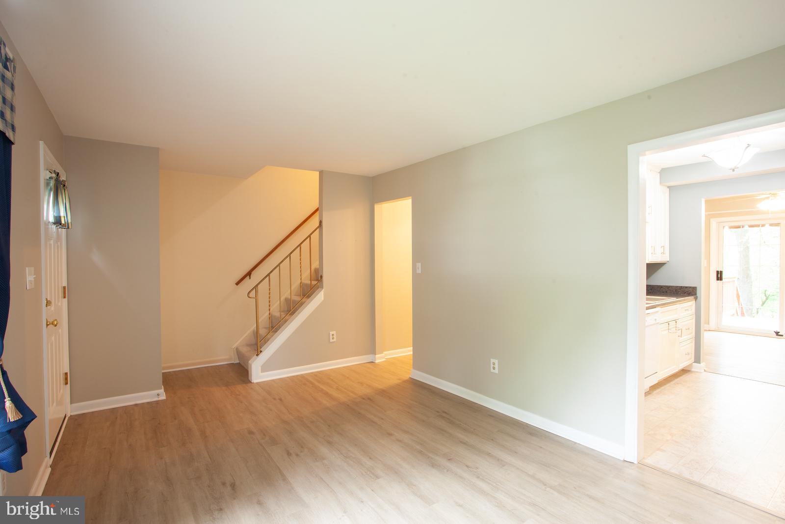 CHIPPENDALE - Residential