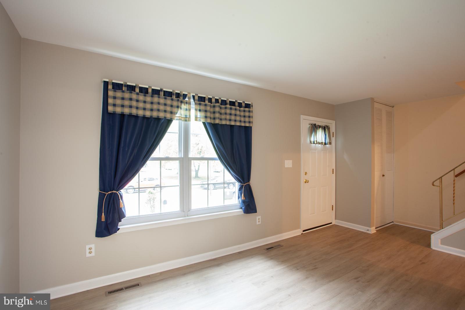 CHIPPENDALE - Residential