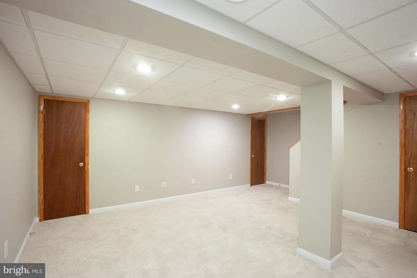 CHIPPENDALE - Residential