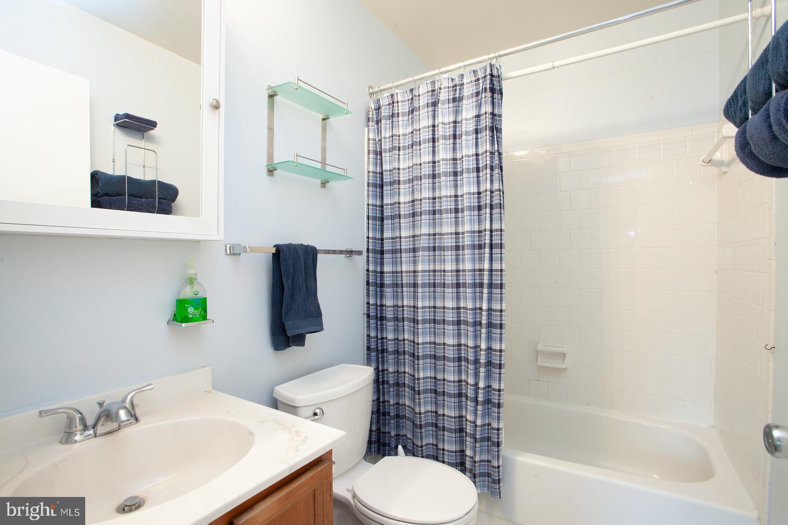 CHIPPENDALE - Residential