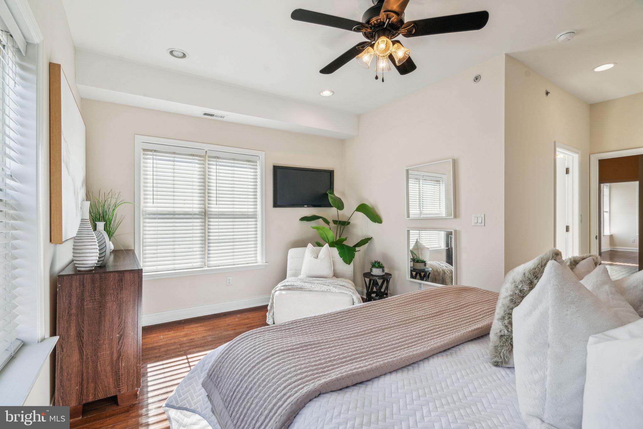 GRADUATE HOSPITAL - Residential